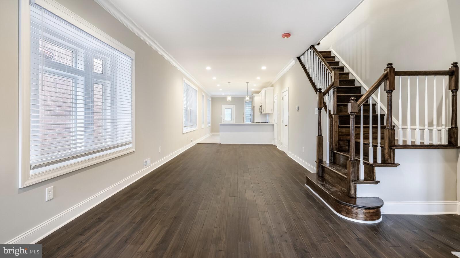 UNIVERSITY CITY - Residential Lease