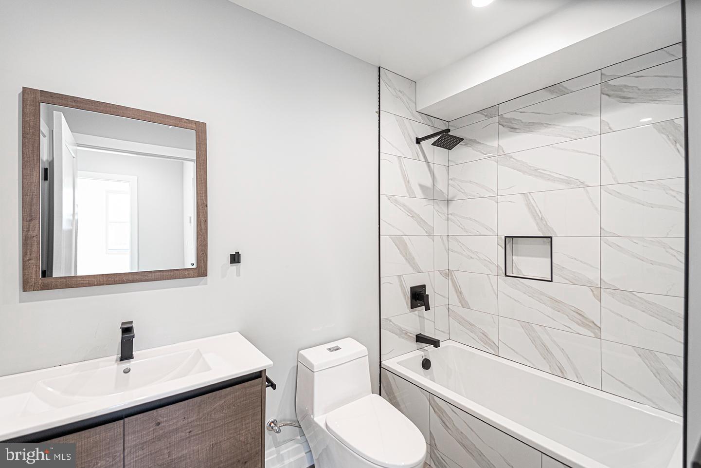 NORTHERN LIBERTIES - Residential Lease