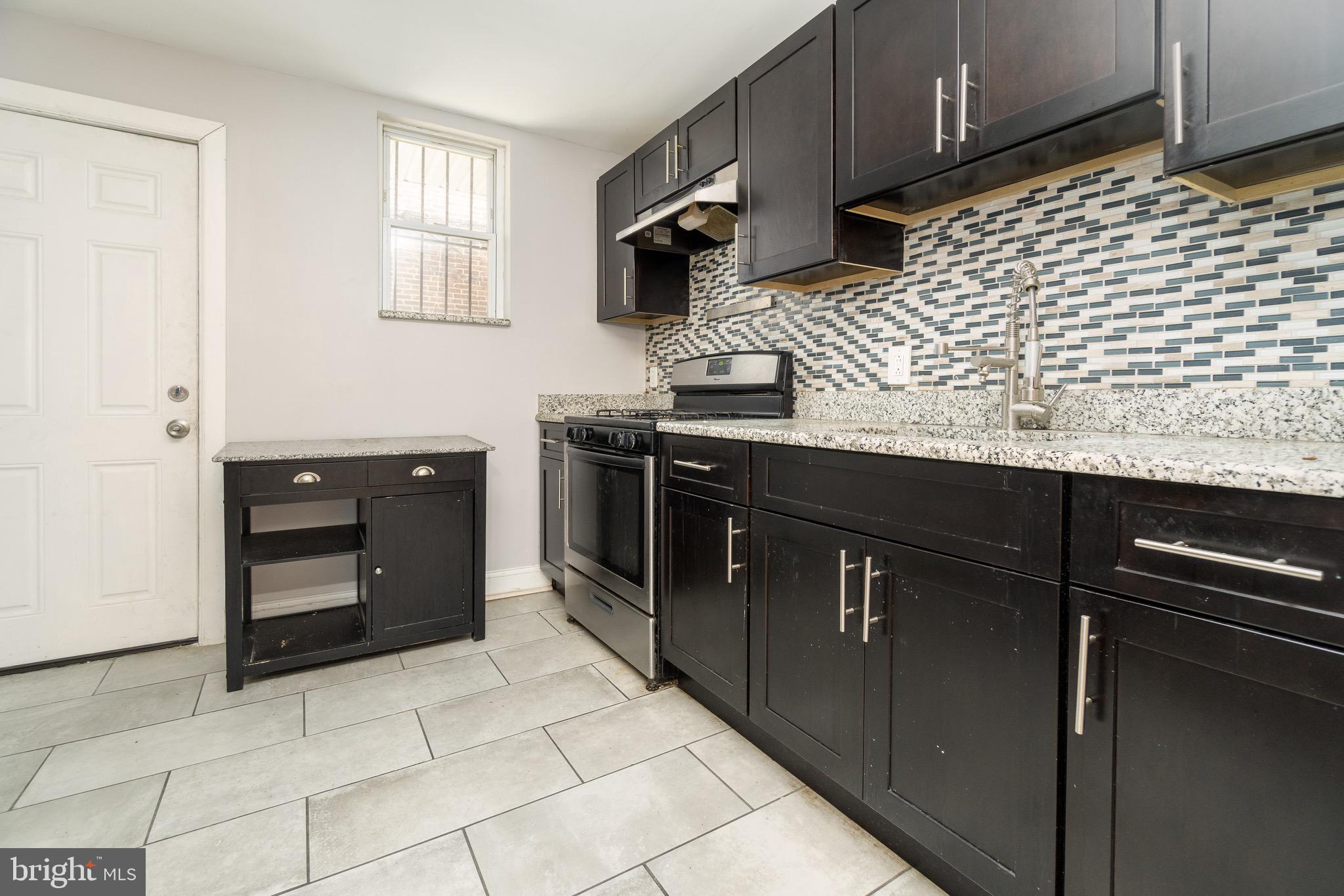 WHITMAN - Residential Lease