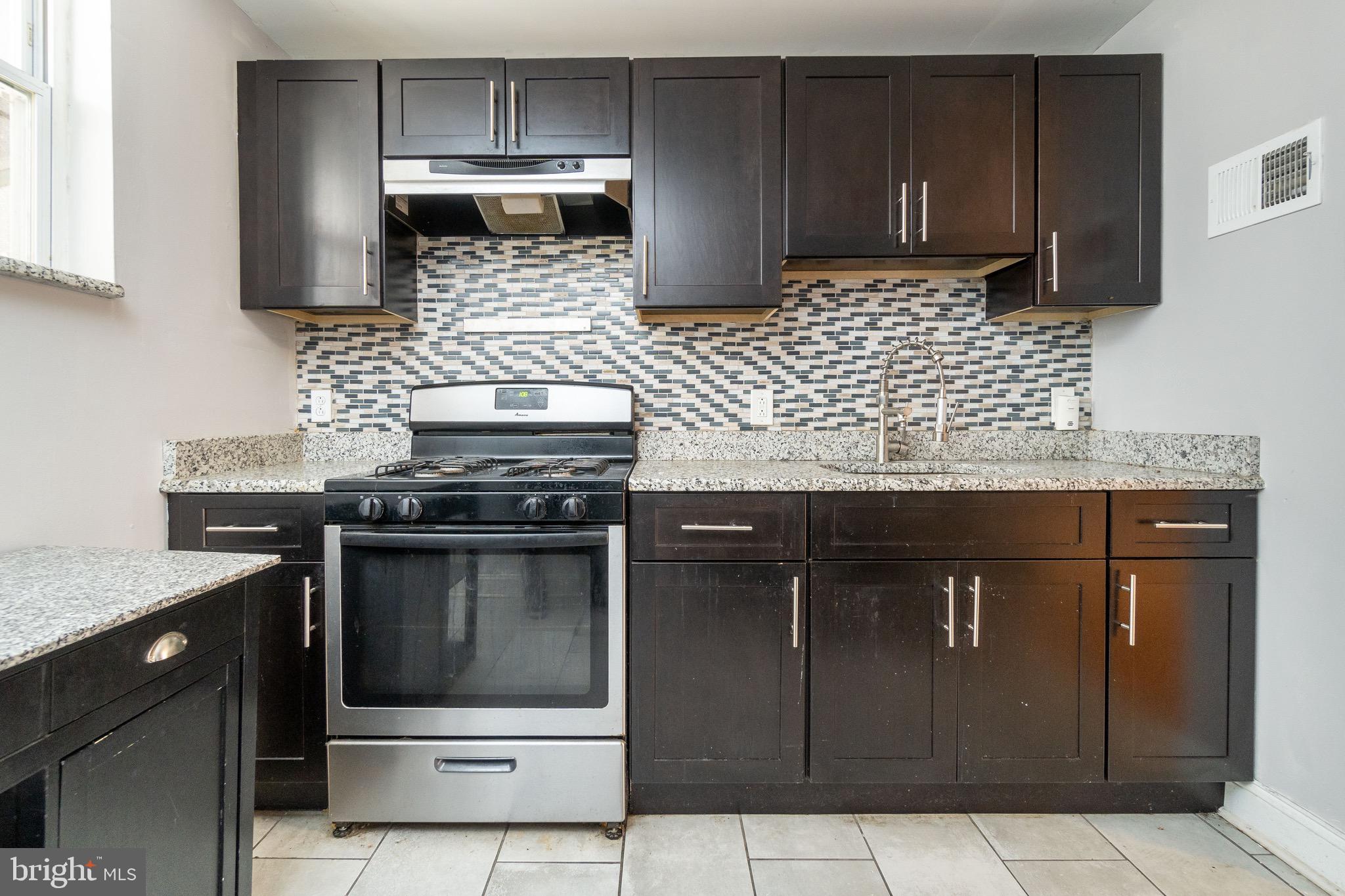 WHITMAN - Residential Lease