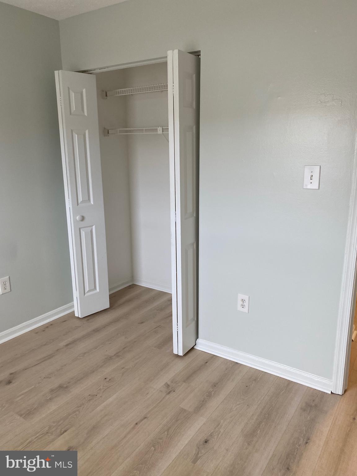 ROSECROFT COMMONS - Residential Lease