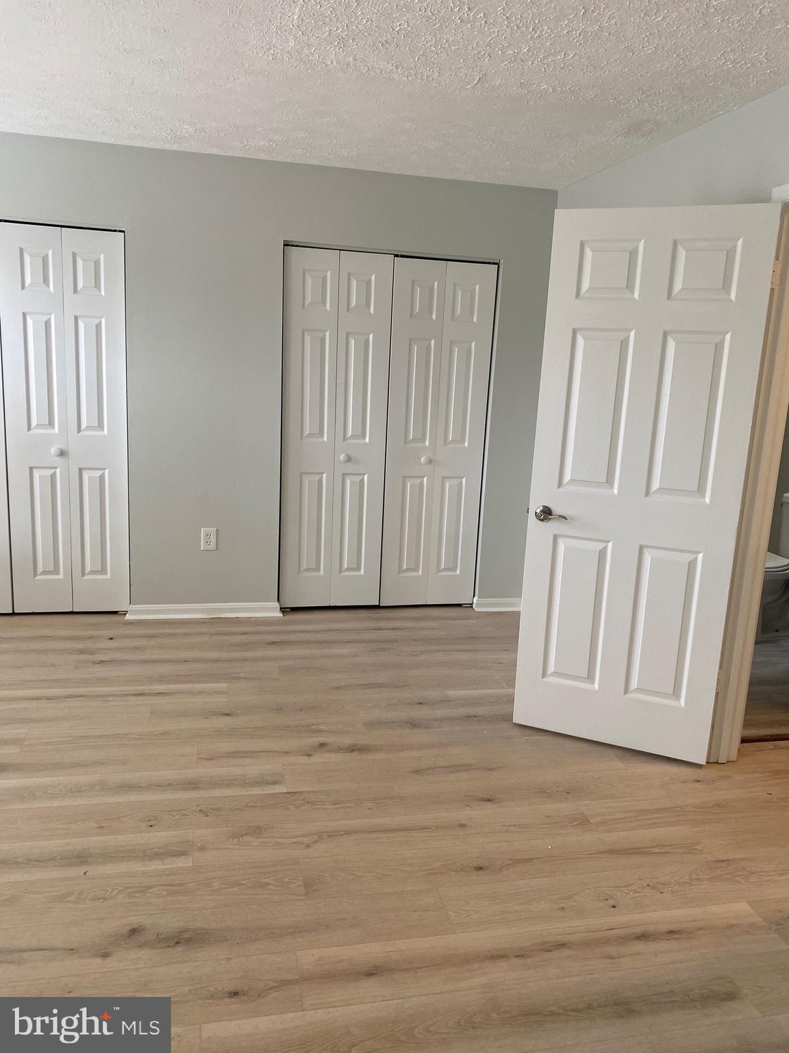 ROSECROFT COMMONS - Residential Lease