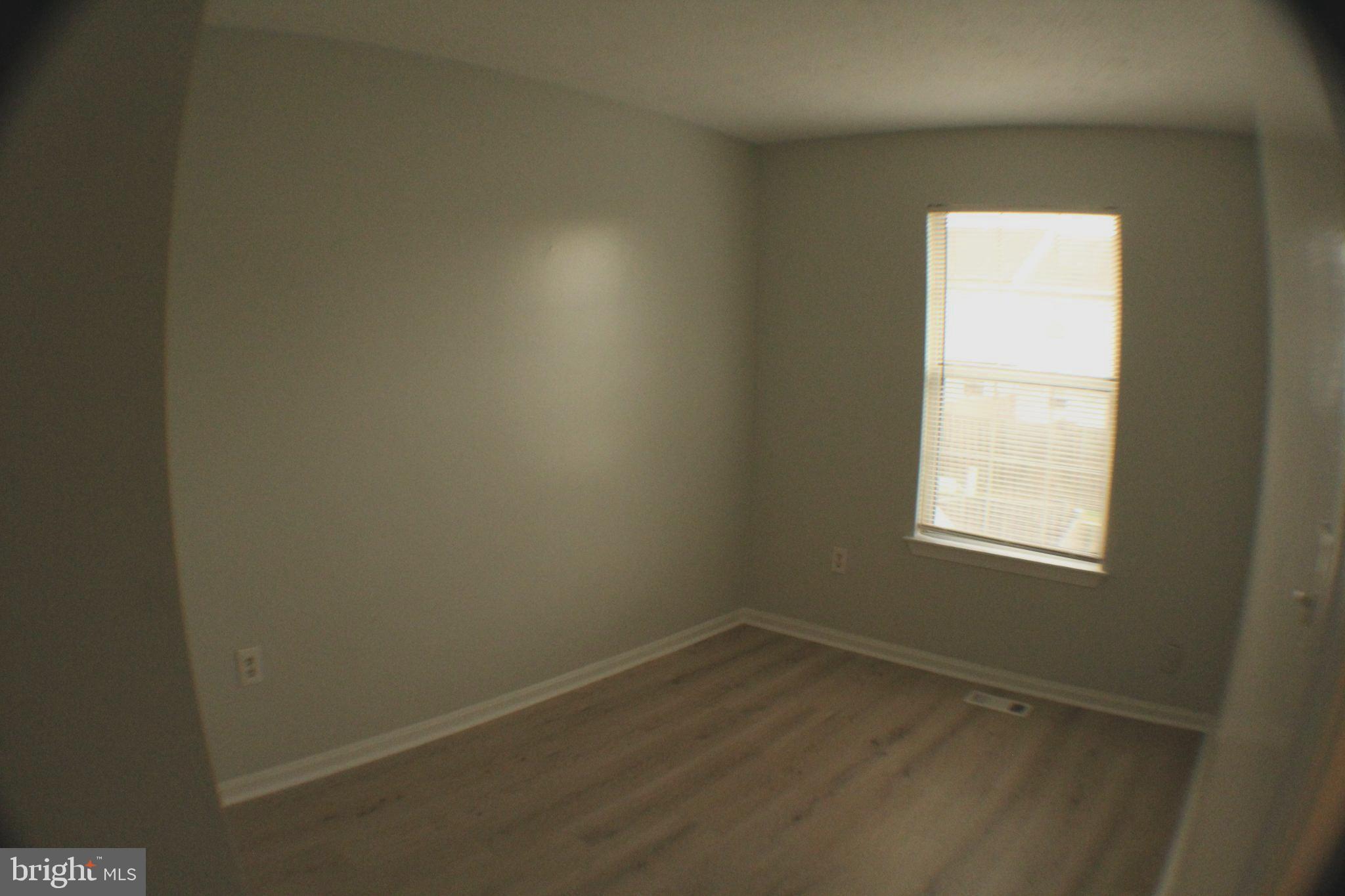 ROSECROFT COMMONS - Residential Lease