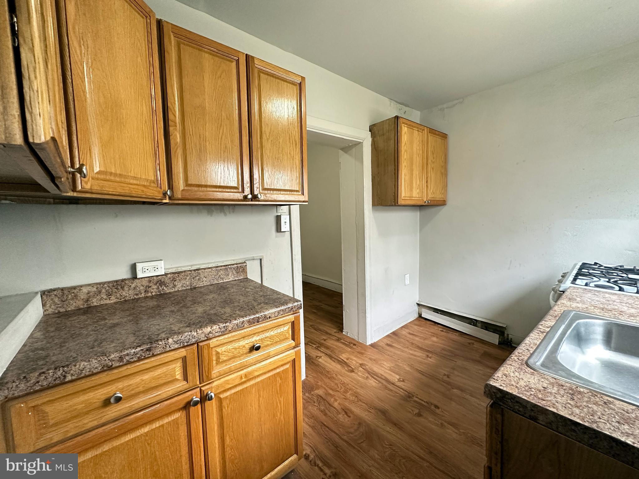 CARROLL PARK - Residential Lease