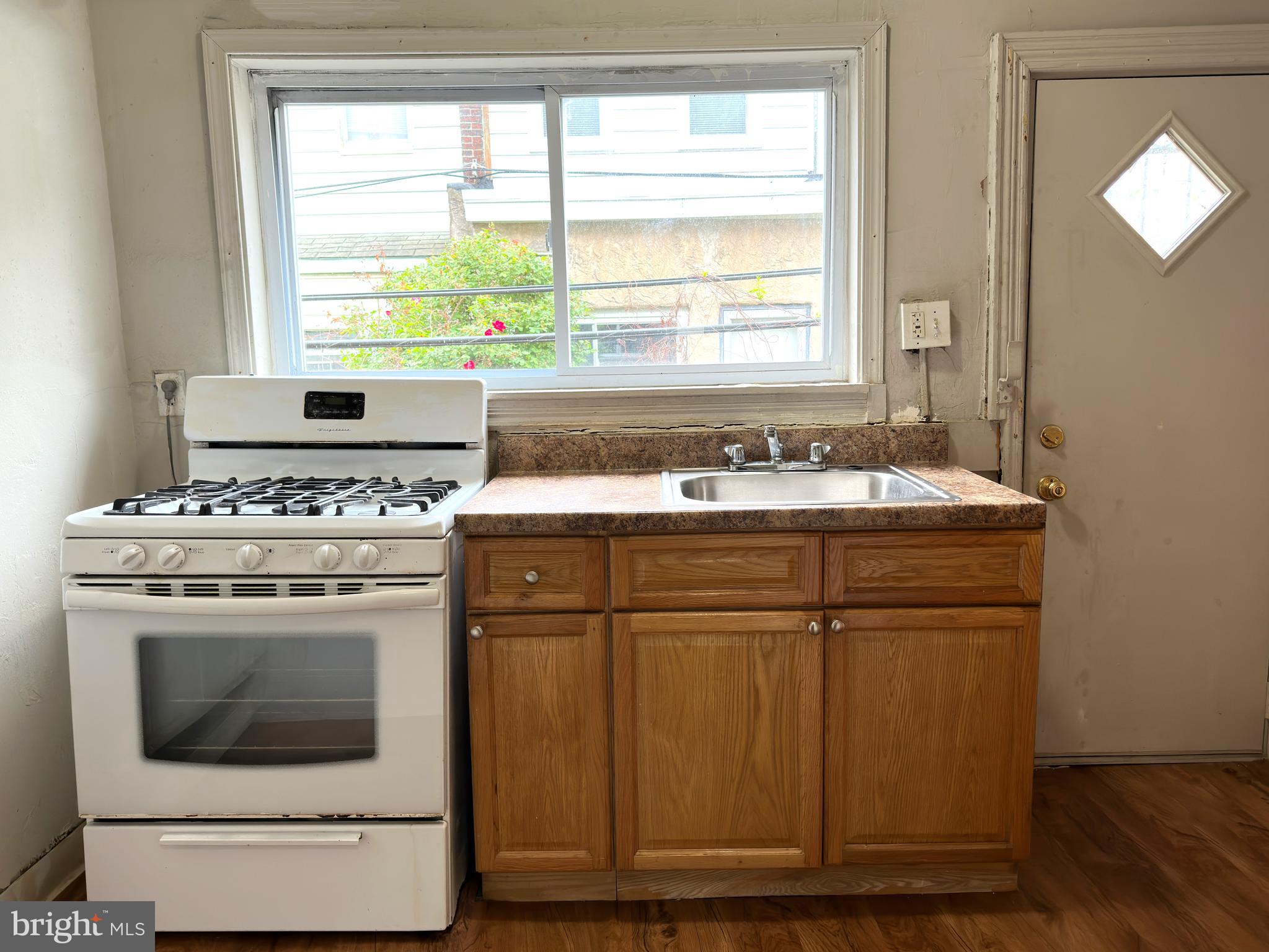 CARROLL PARK - Residential Lease