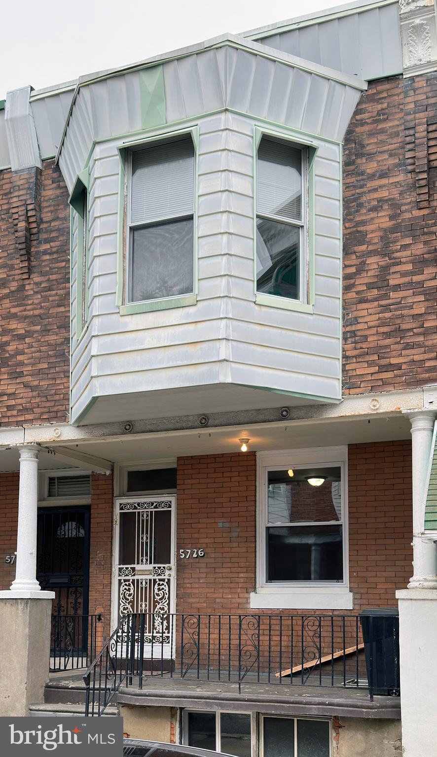 CARROLL PARK - Residential Lease