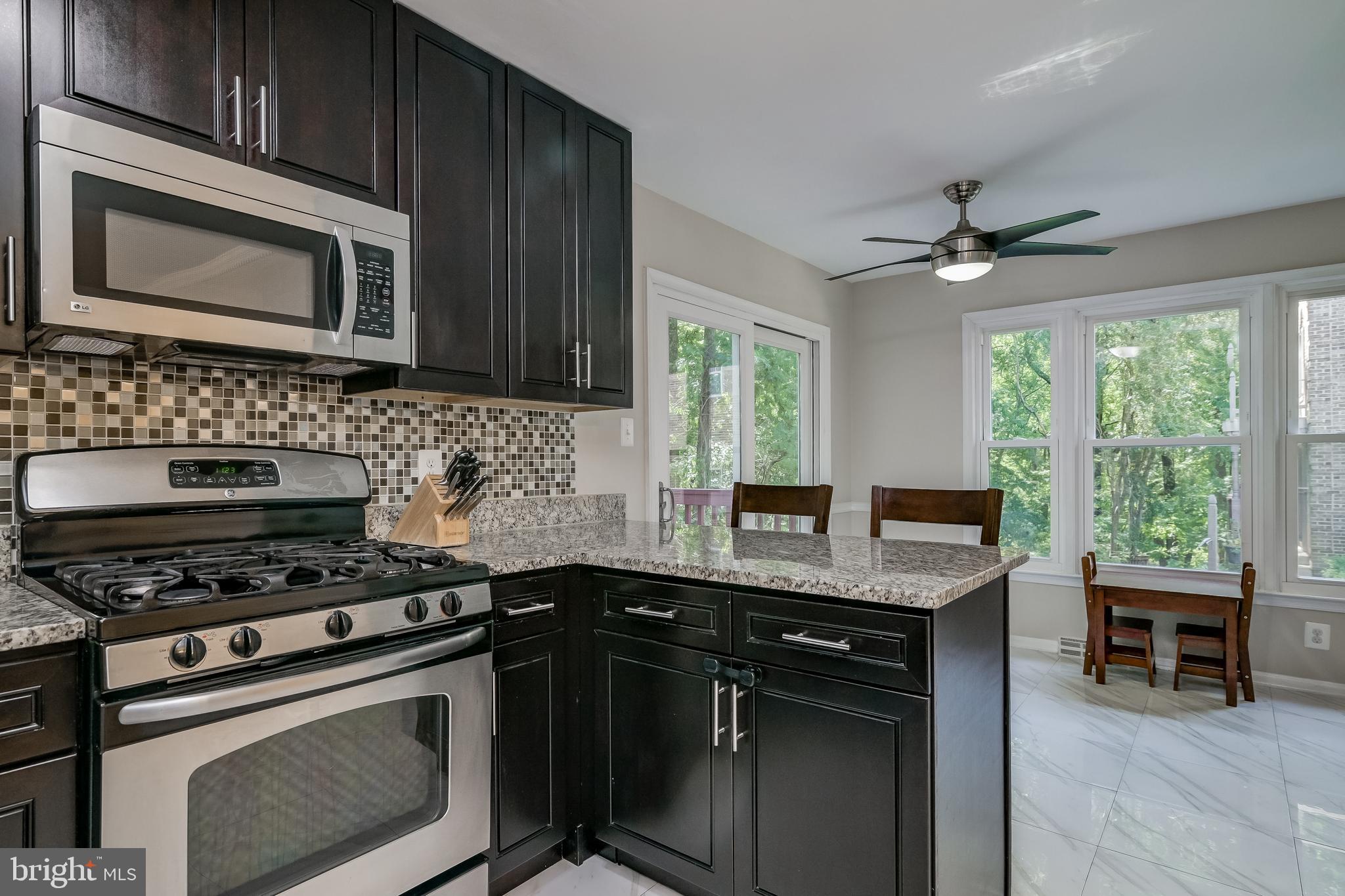 OAK SPRINGS - Residential