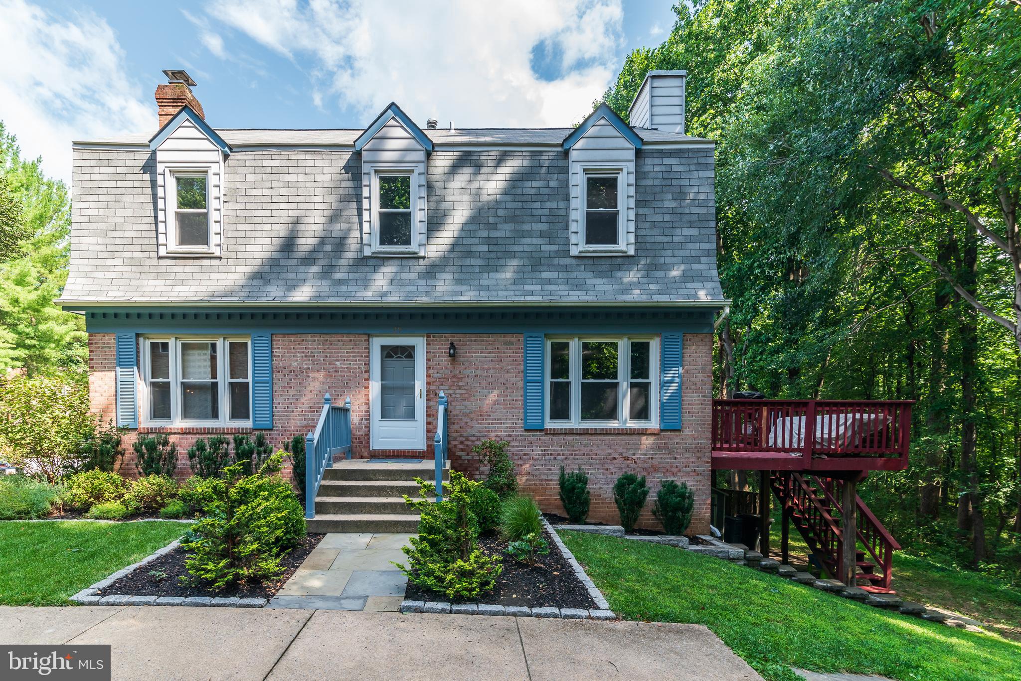 OAK SPRINGS - Residential