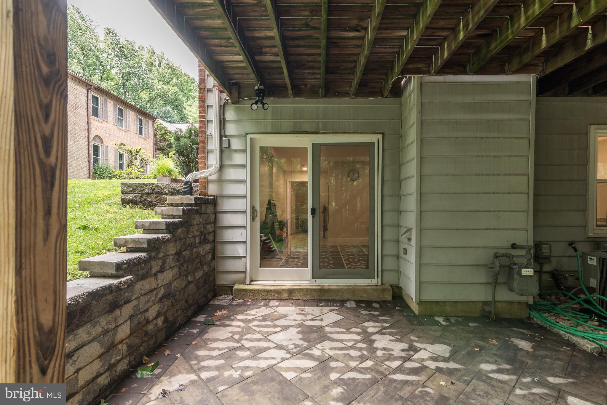 OAK SPRINGS - Residential