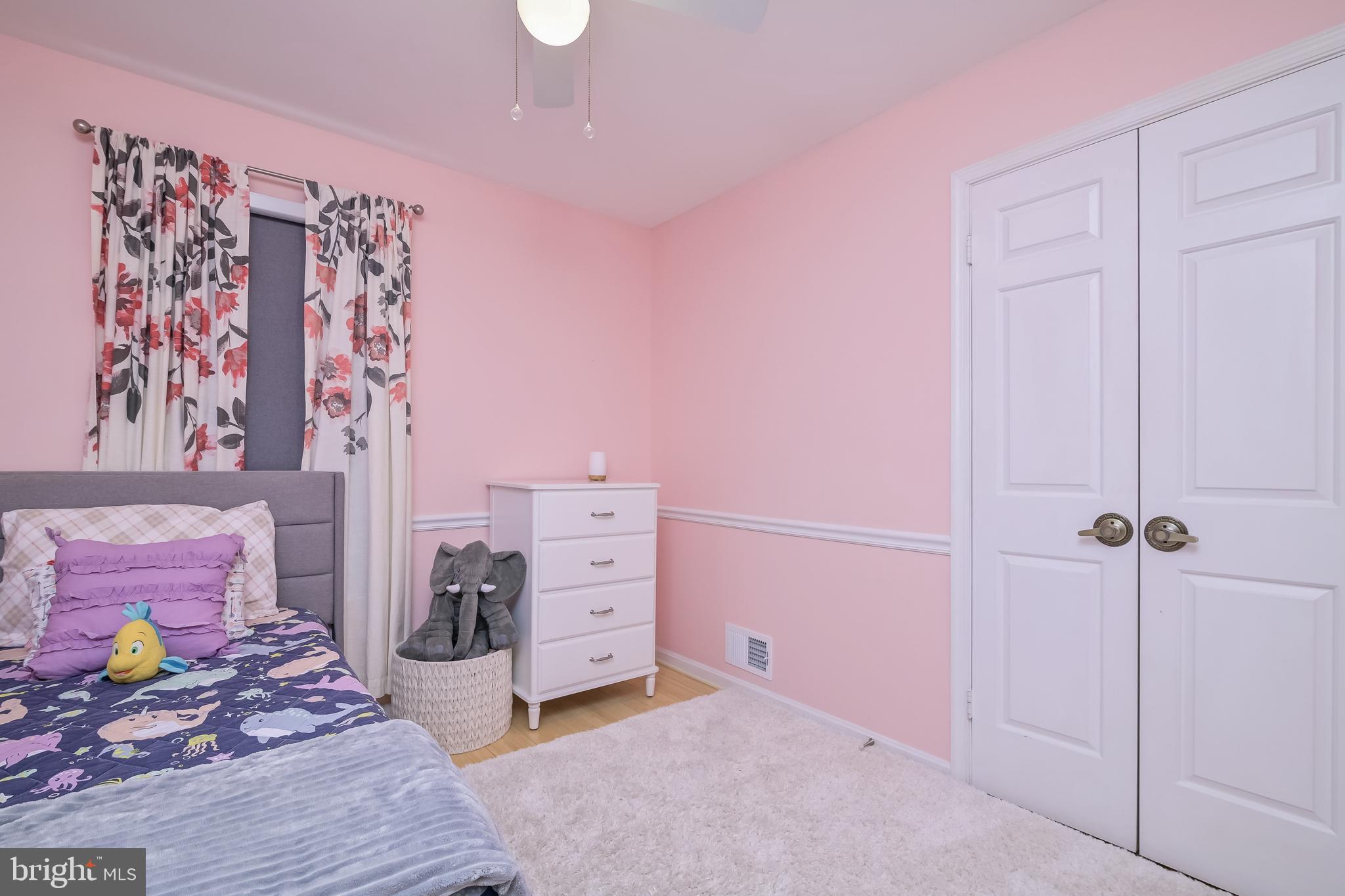 OAK SPRINGS - Residential