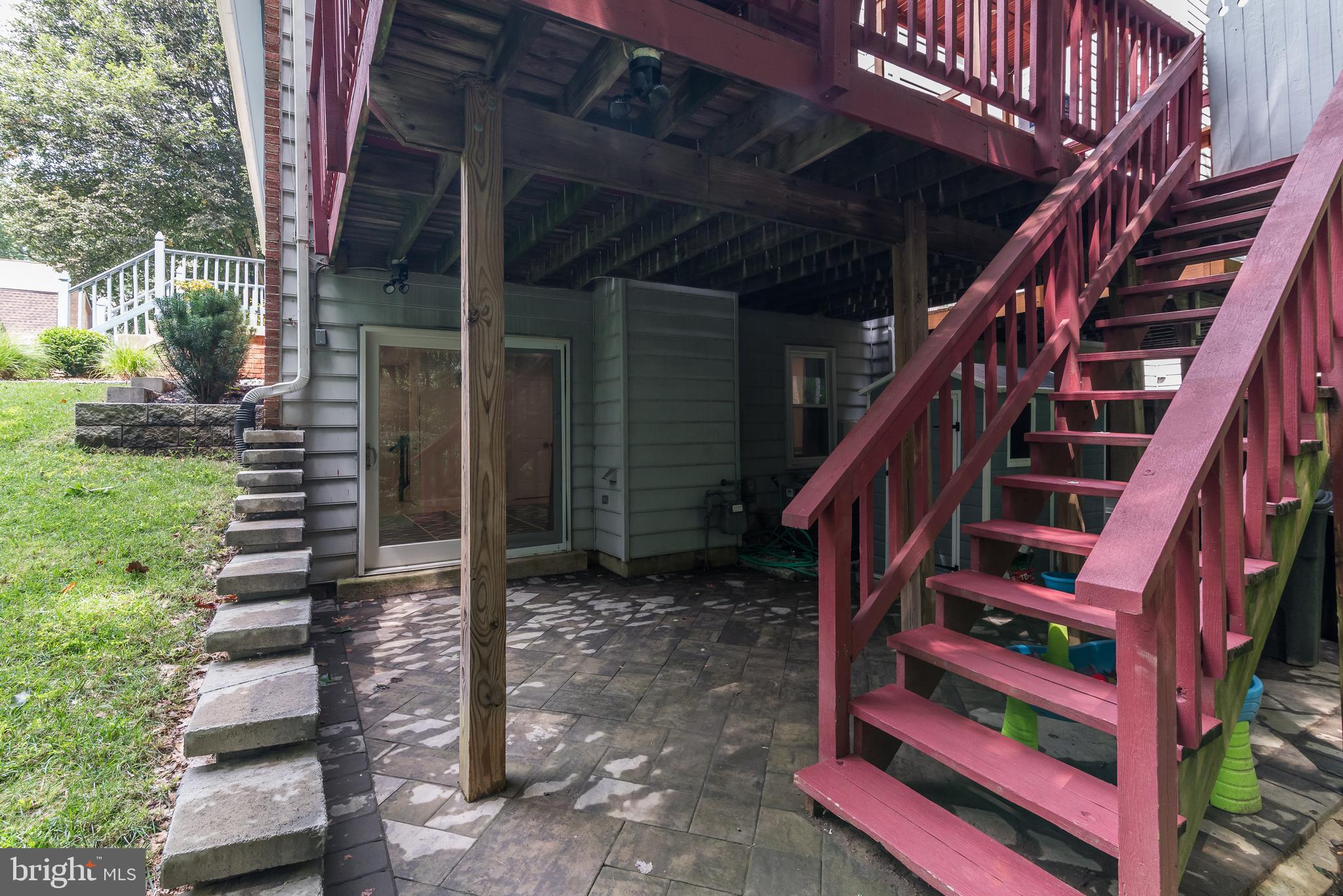 OAK SPRINGS - Residential