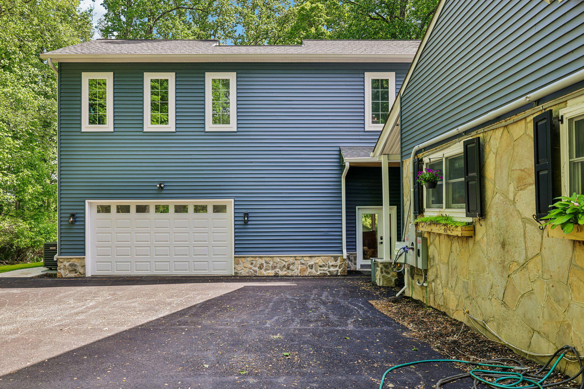 4315 PINETREE ROAD