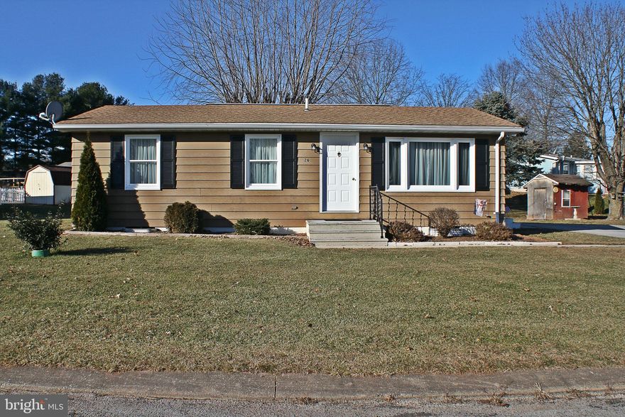 Cozy rancher right off the New Oxford Square. 2 BR, 1 BA eat in kitchen and full basement. Roof and new windows 2015, new carpet, new paint throughout, new range/oven and new ceiling fans. Bathroom has new vanity and new glass doors on the tub. Don't miss out on this move in ready home centrally located near Hanover.