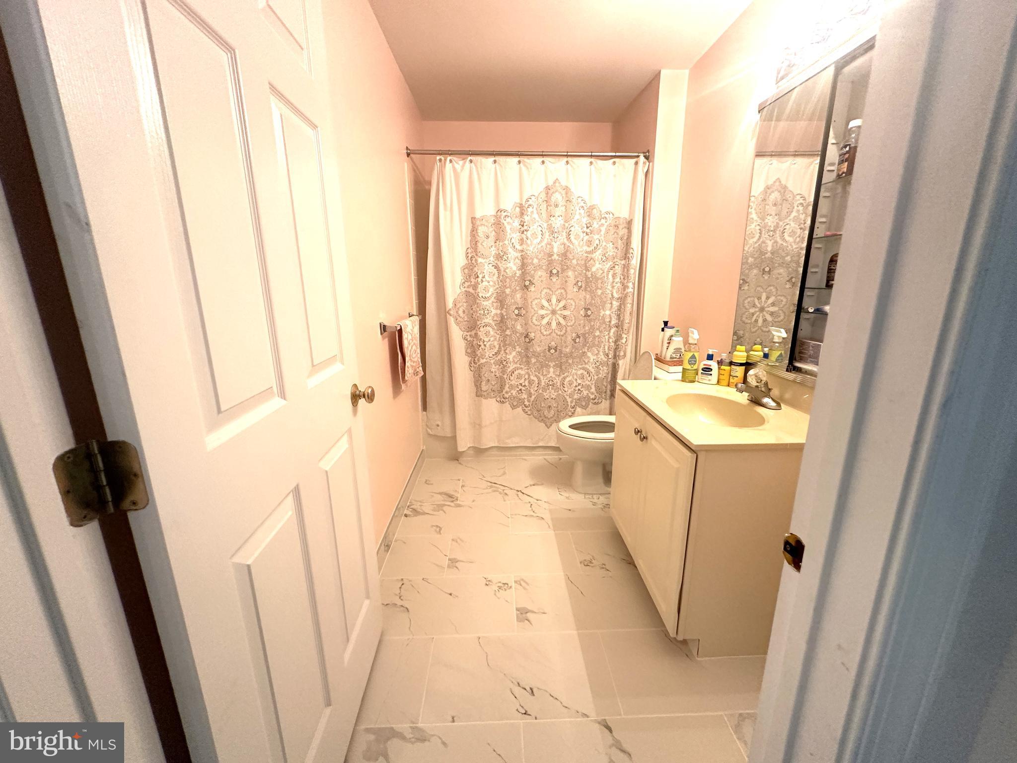 SOUTH RIDING - Residential Lease