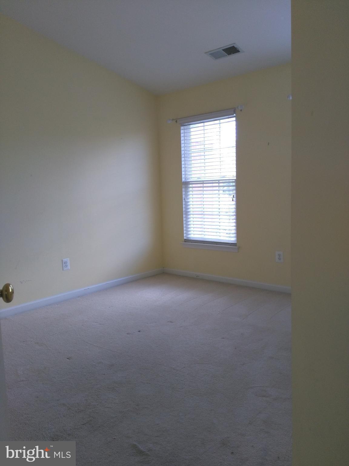 SOUTH RIDING - Residential Lease