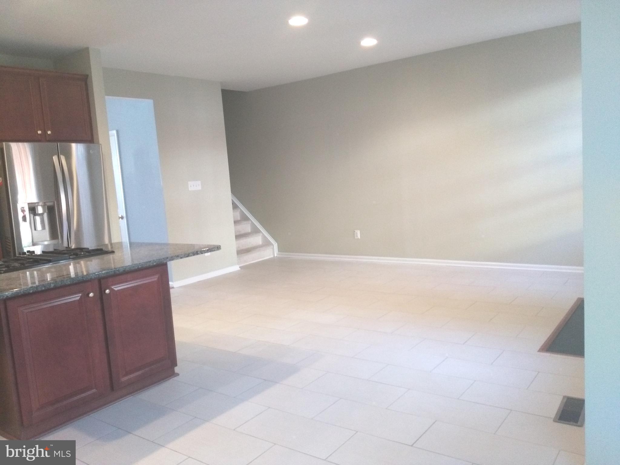 SOUTH RIDING - Residential Lease