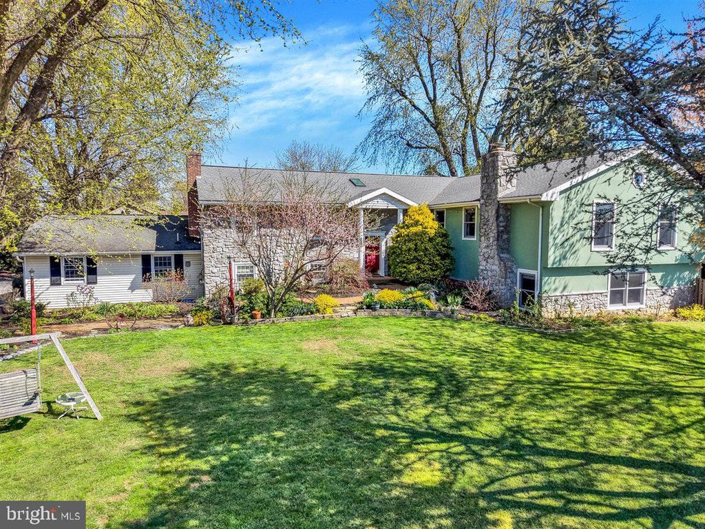 Photo of 3705 E Newport Road, INTERCOURSE, PA 17534 (MLS # PALA2086770)