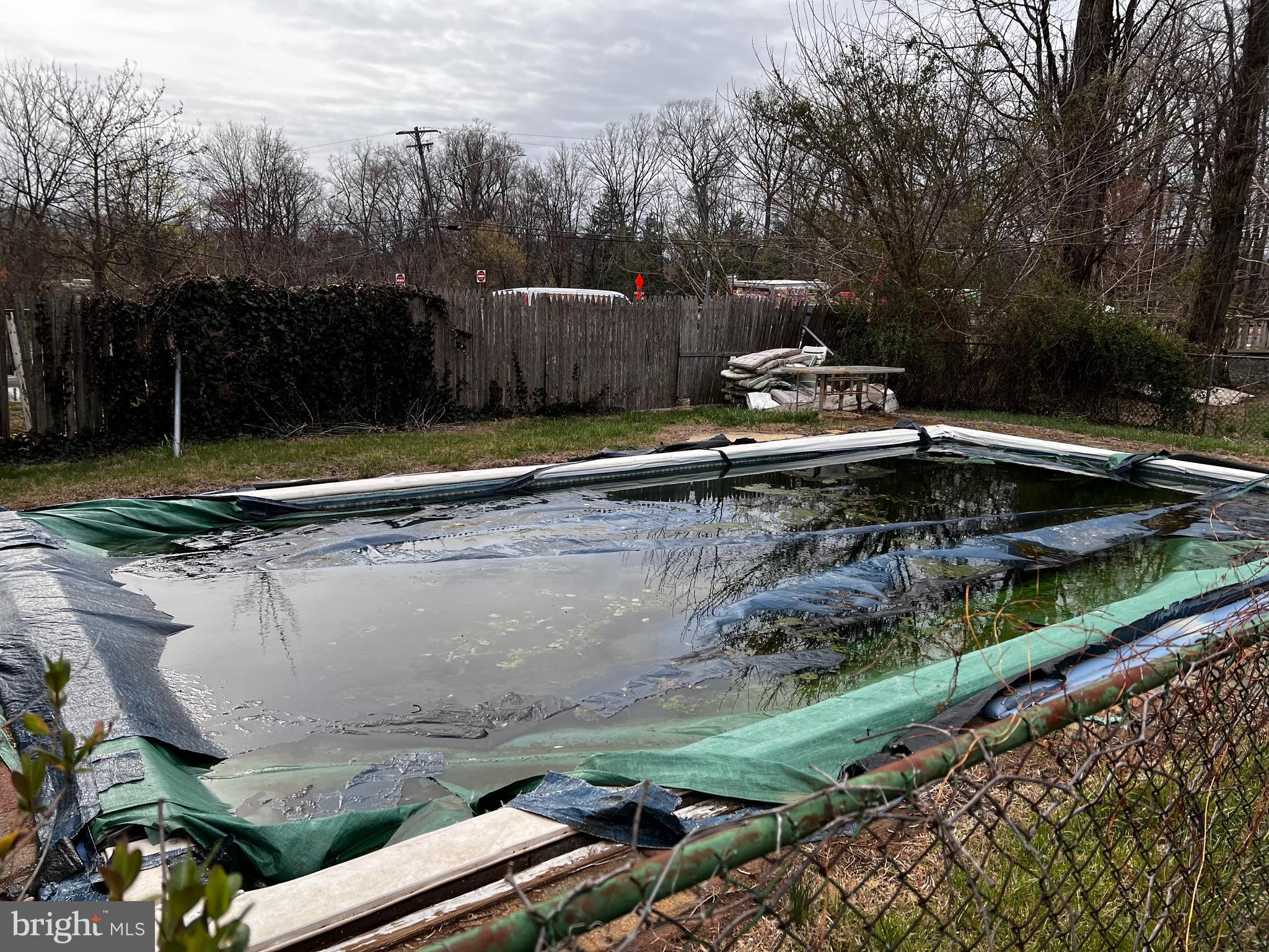 HIGHLAND PINES - Residential