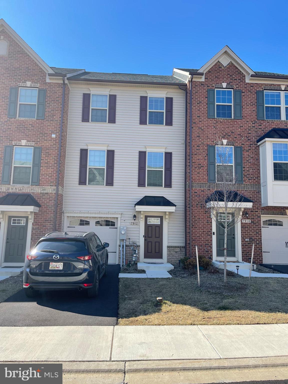 PARKSIDE - Residential Lease