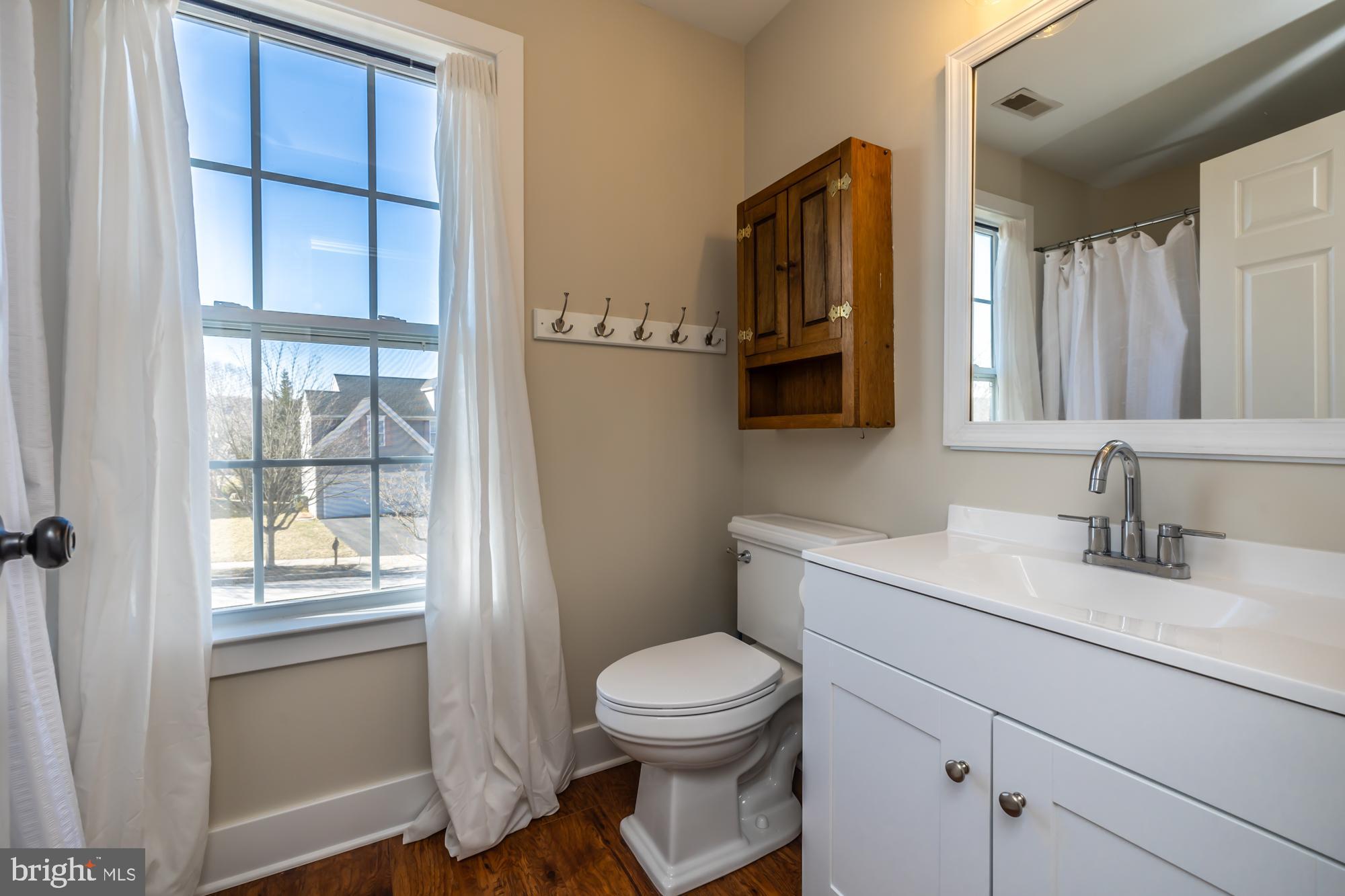 LINKS AT THORNDALE - Residential Lease