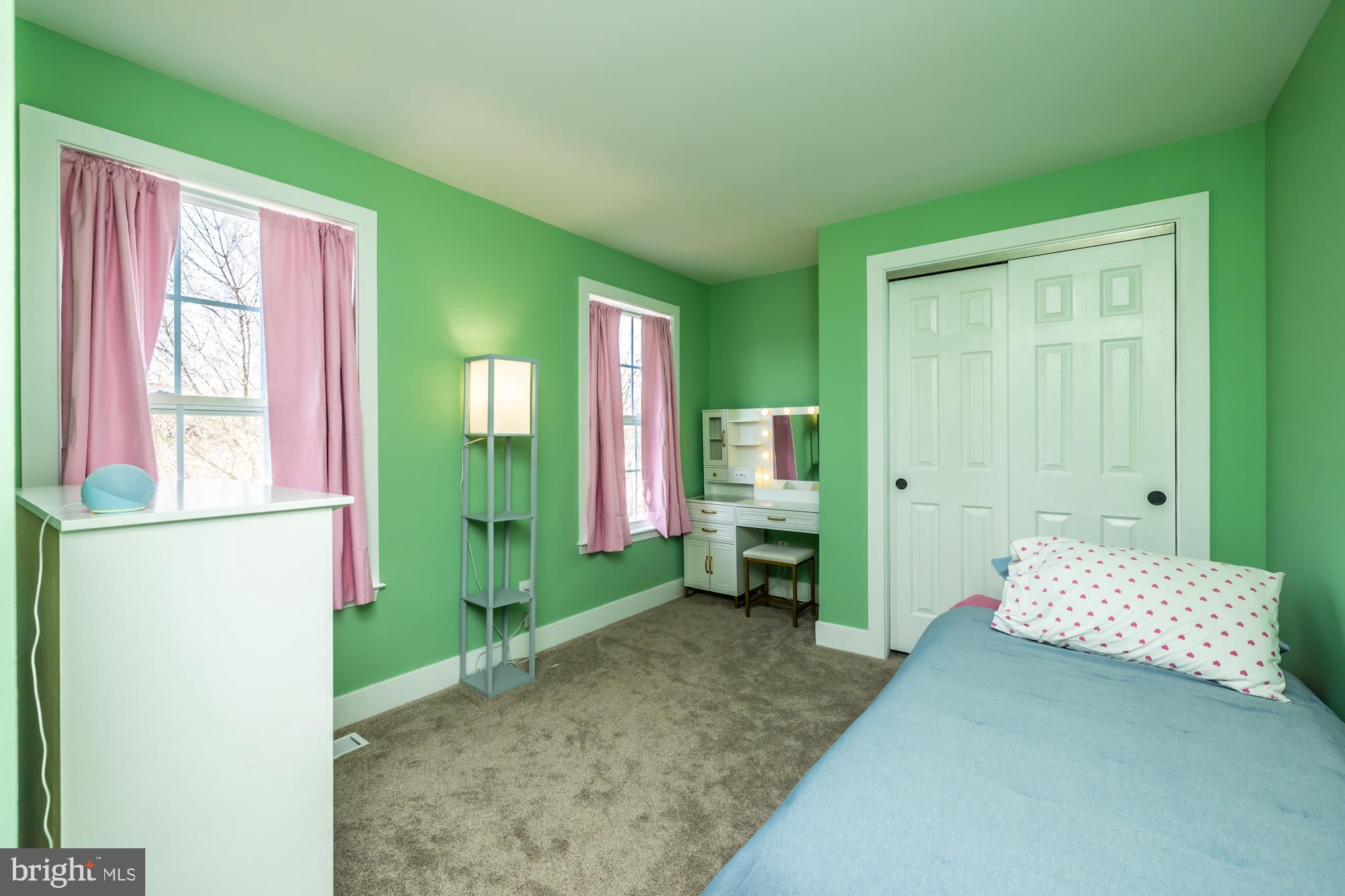 LINKS AT THORNDALE - Residential Lease