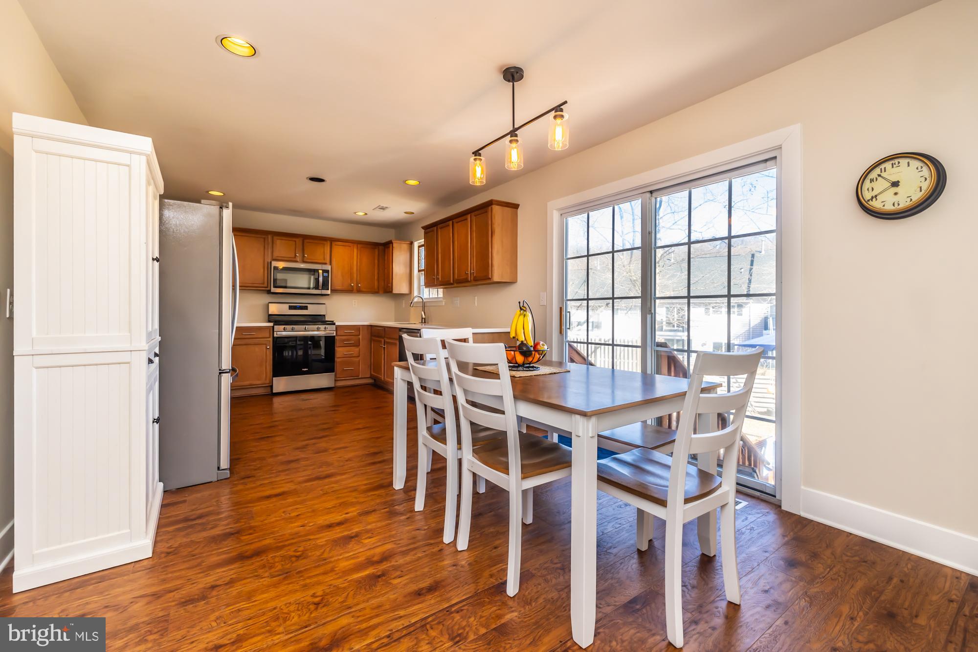 LINKS AT THORNDALE - Residential Lease