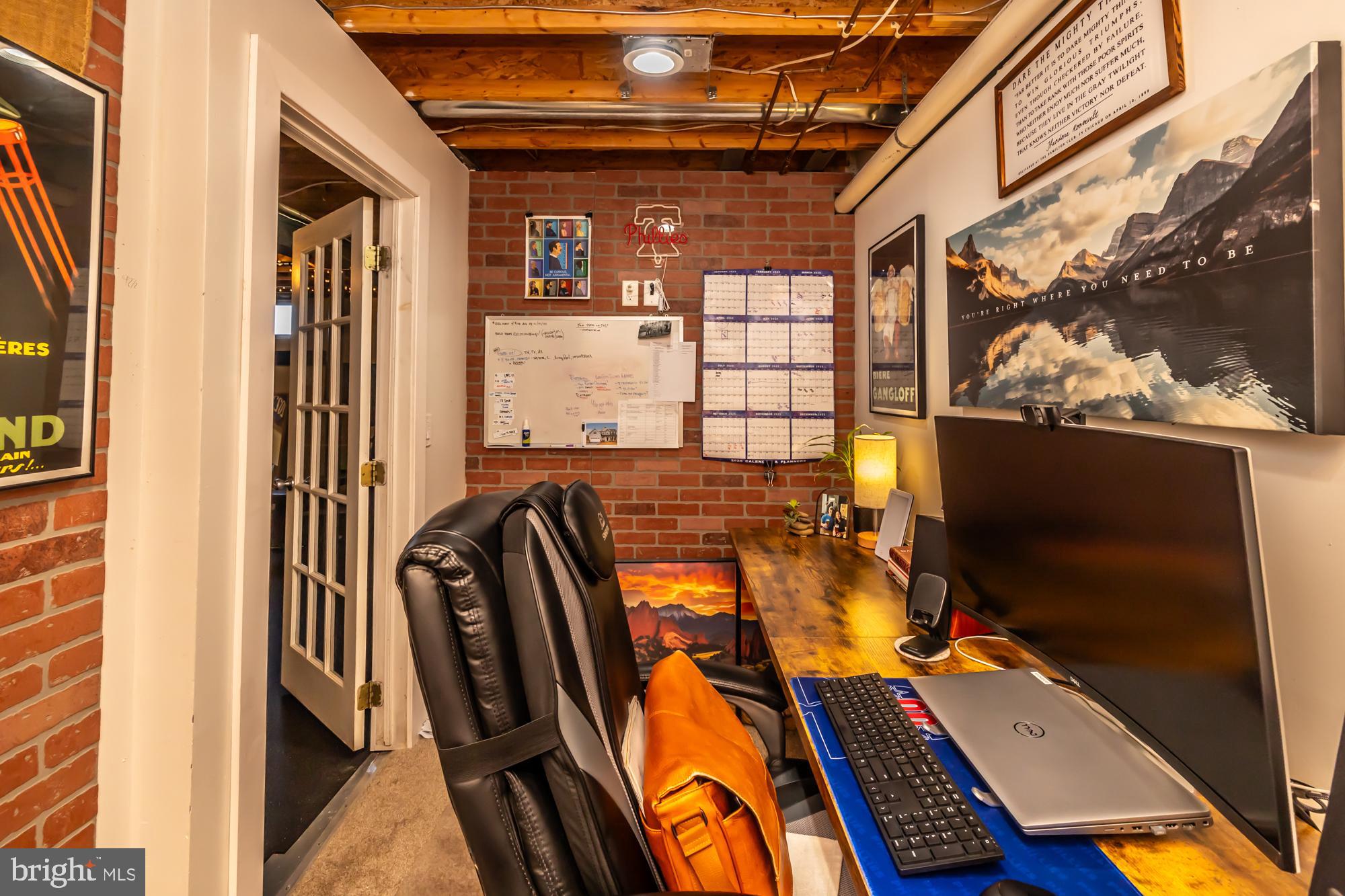 LINKS AT THORNDALE - Residential Lease