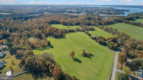 Photo of 2125 Lowery Road, HUNTINGTOWN, MD 20639 (MLS # MDCA2023824) Photo of 2125 Lowery Road, HUNTINGTOWN, MD 20639 (MLS # MDCA2023824)