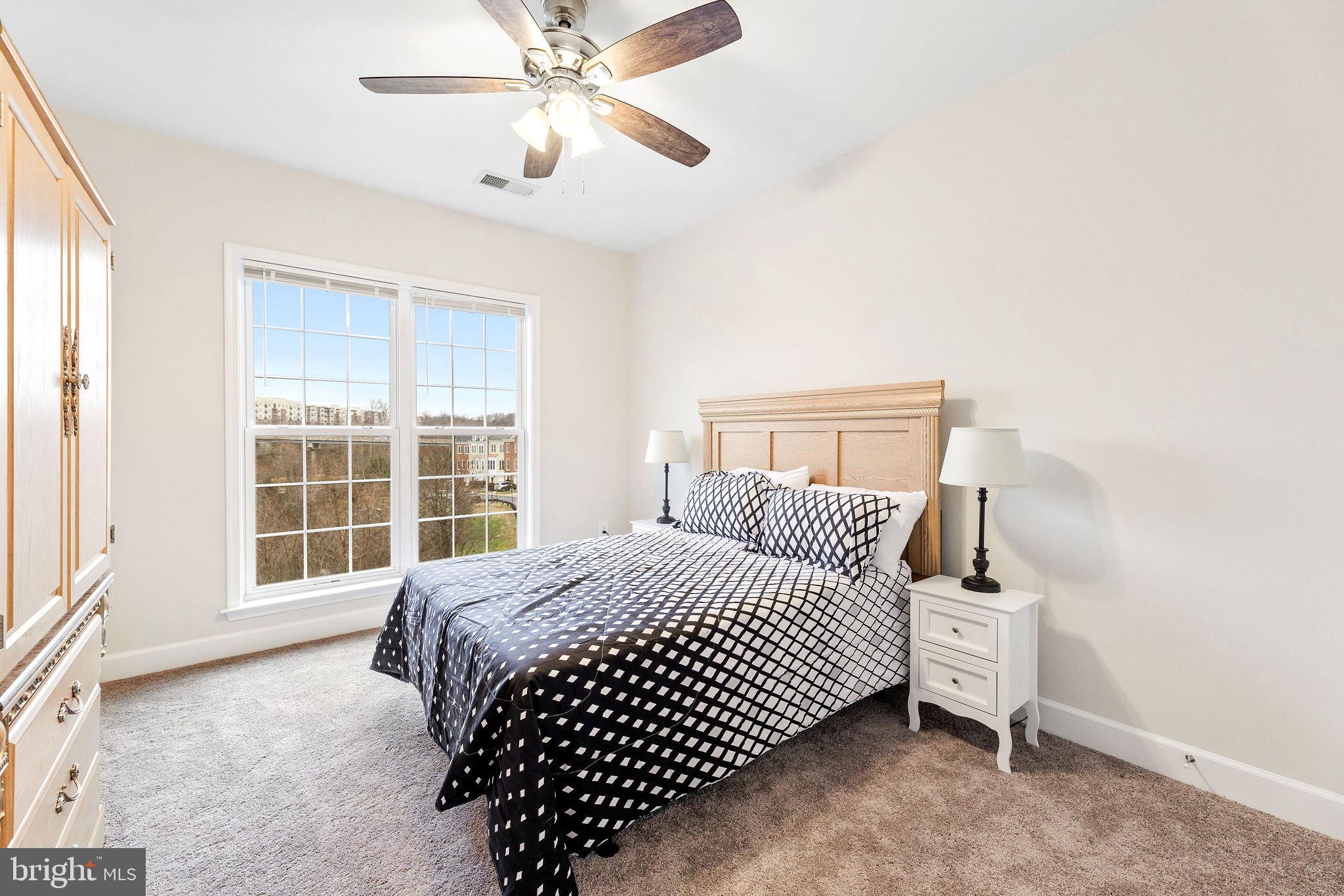 POTOMAC CLUB - Residential