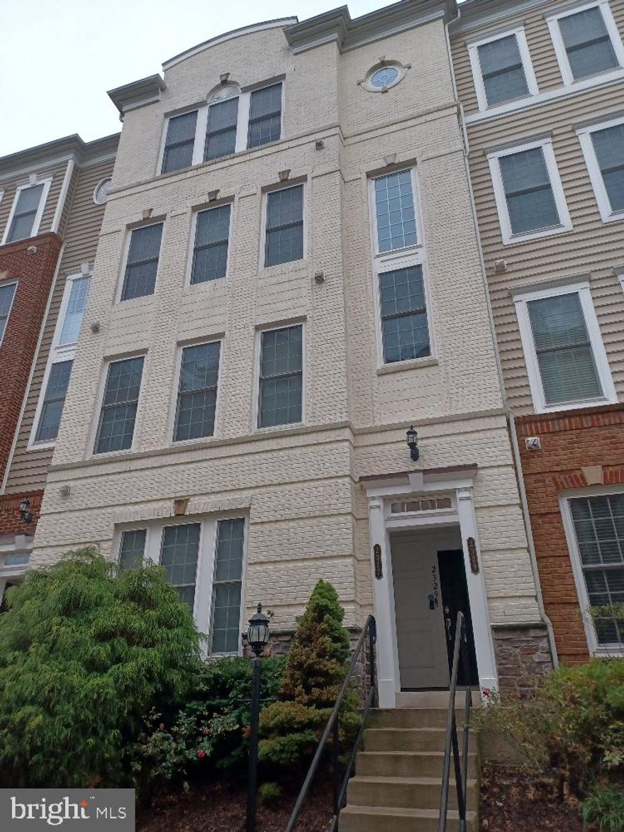 Beautiful middle united  in Gated Community with Security. All Natural Lighting with ceiling fans throughout the home. Kitchen has new stove and microwave oven.  Main level has Hardwood Floors a Spacious Open Floor Plan for the Family. Large Family Room w/Fireplace and Balcony. Gourmet-Style Granite Counters. The Primary Bedroom Has a custom close Walk-In Closets, a Jacuzzi Tub, and a separate Shower. Second Floor Laundry Room. One-Car Garage and ample Street Parking Surrounding the Home. Walk Across the Street to Fabulous Stonebridge w/ Wegmans, PF Change, Uncle Julios, Alamo Drafthouse Cinema, the Apple Store, and More! Close to I-95, HOV Lanes, and the VRE for Commuting. Fabulous amenities in the Community include a Clubhouse, Indoor and Outdoor Pools, Gym, Rock Climbing Wall, a Computer Lab, Dog Stations, and Walking/Bike Trails and Parks