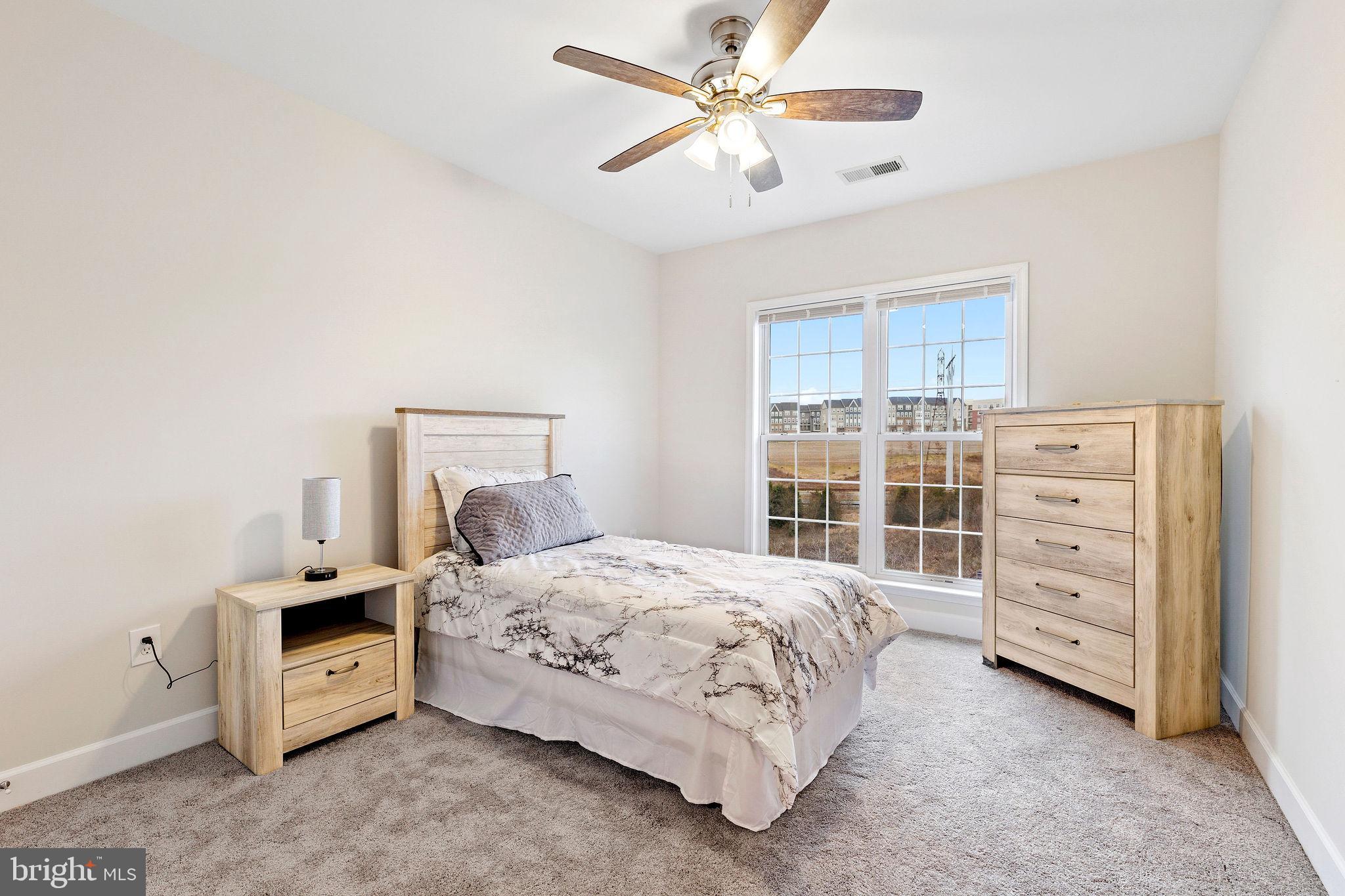 POTOMAC CLUB - Residential