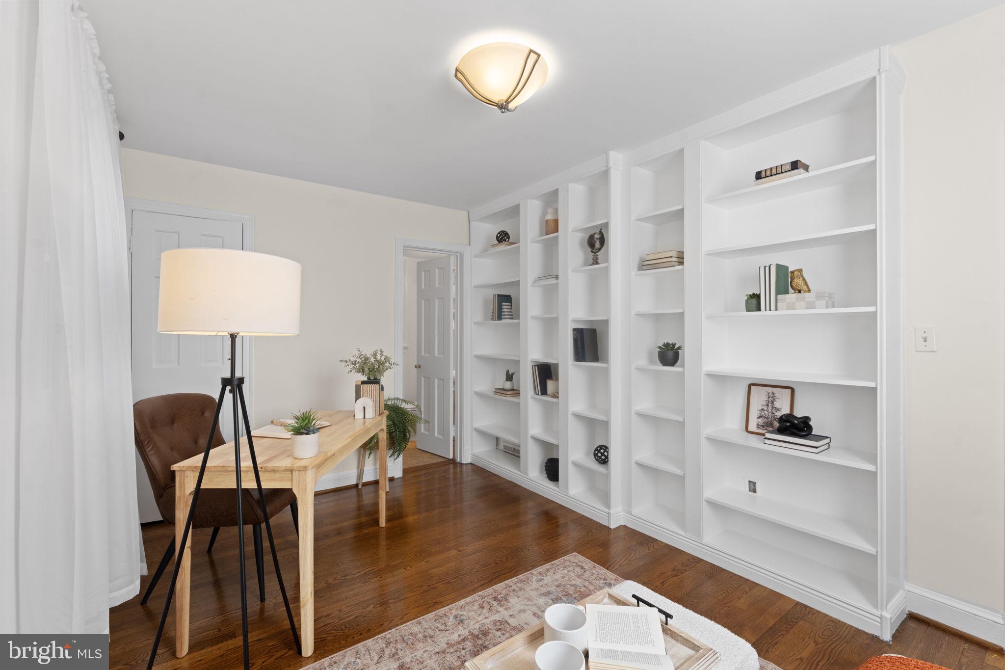NORTH HILLS - Residential