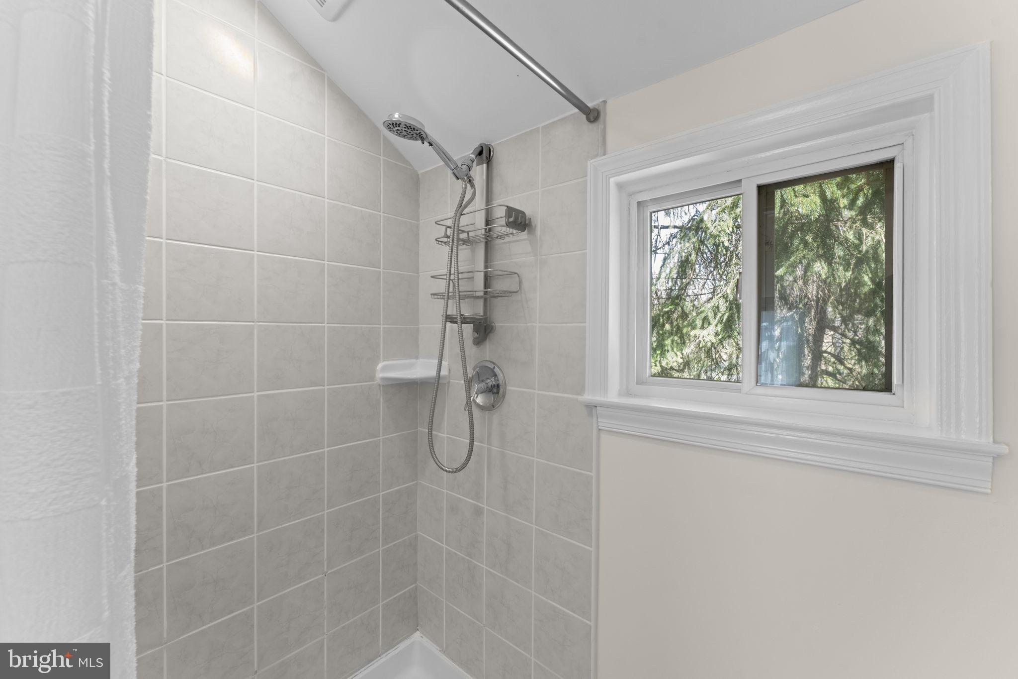 NORTH HILLS - Residential
