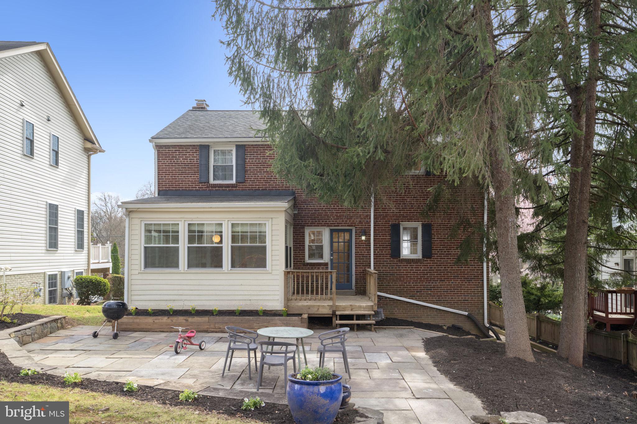 NORTH HILLS - Residential