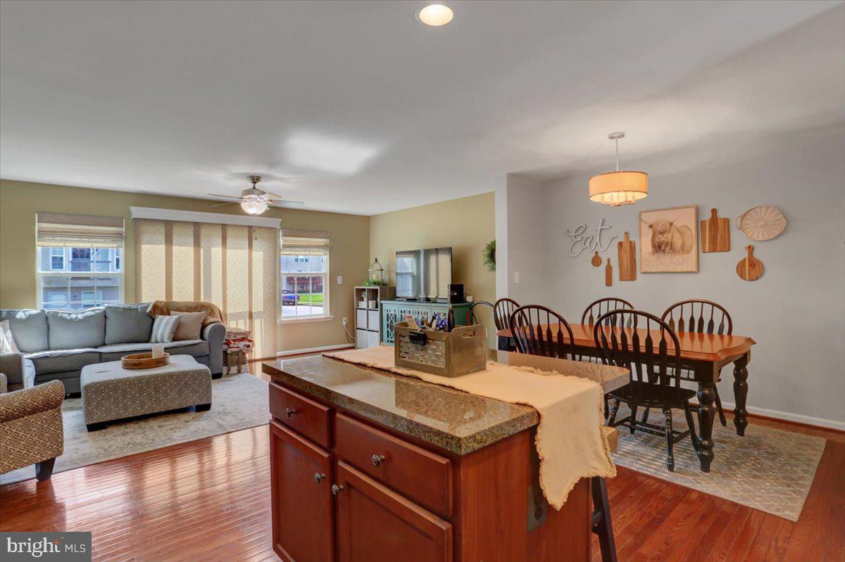 RIVERSIDE VILLAGES - Residential