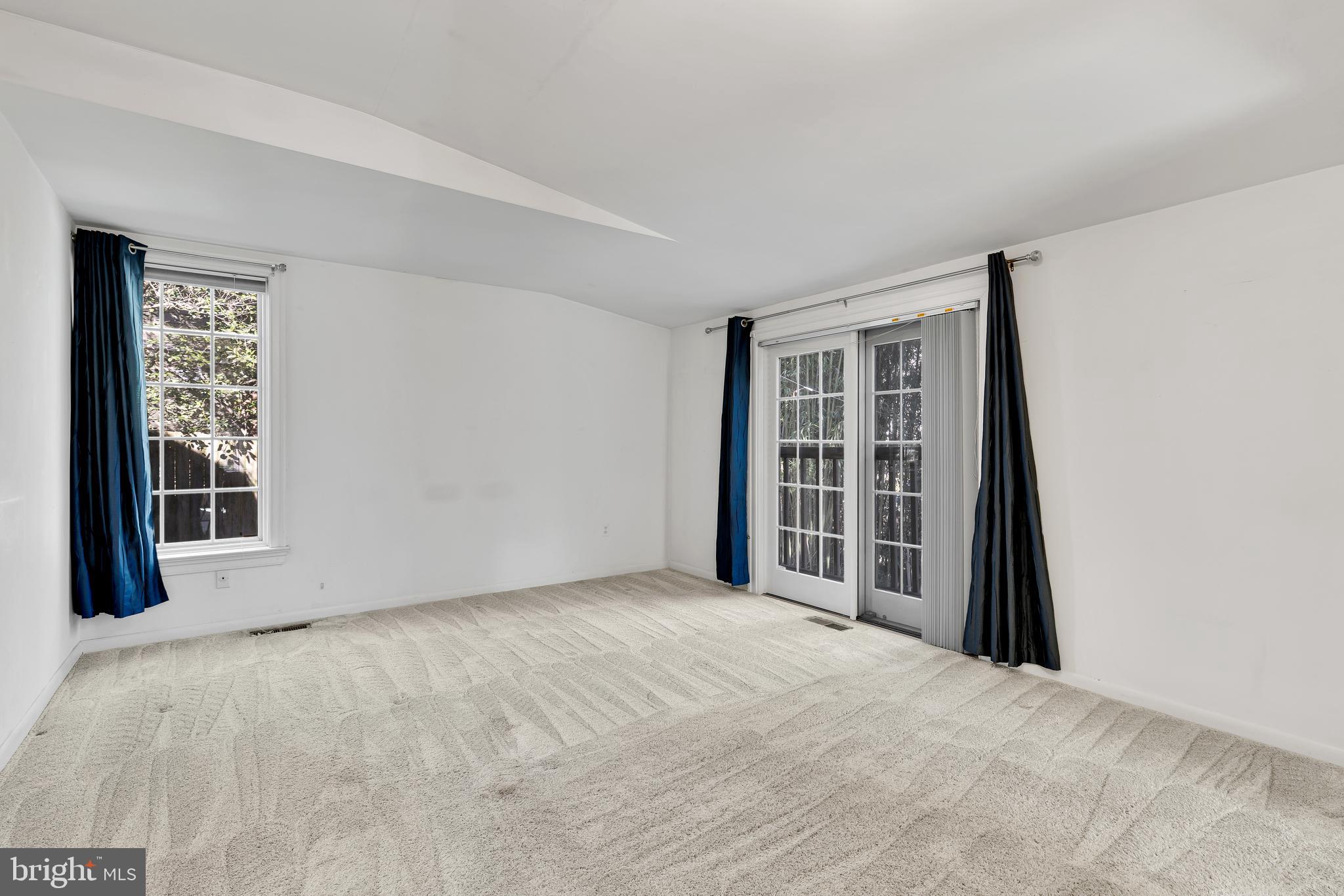 LEEWAY HEIGHTS - Residential Lease