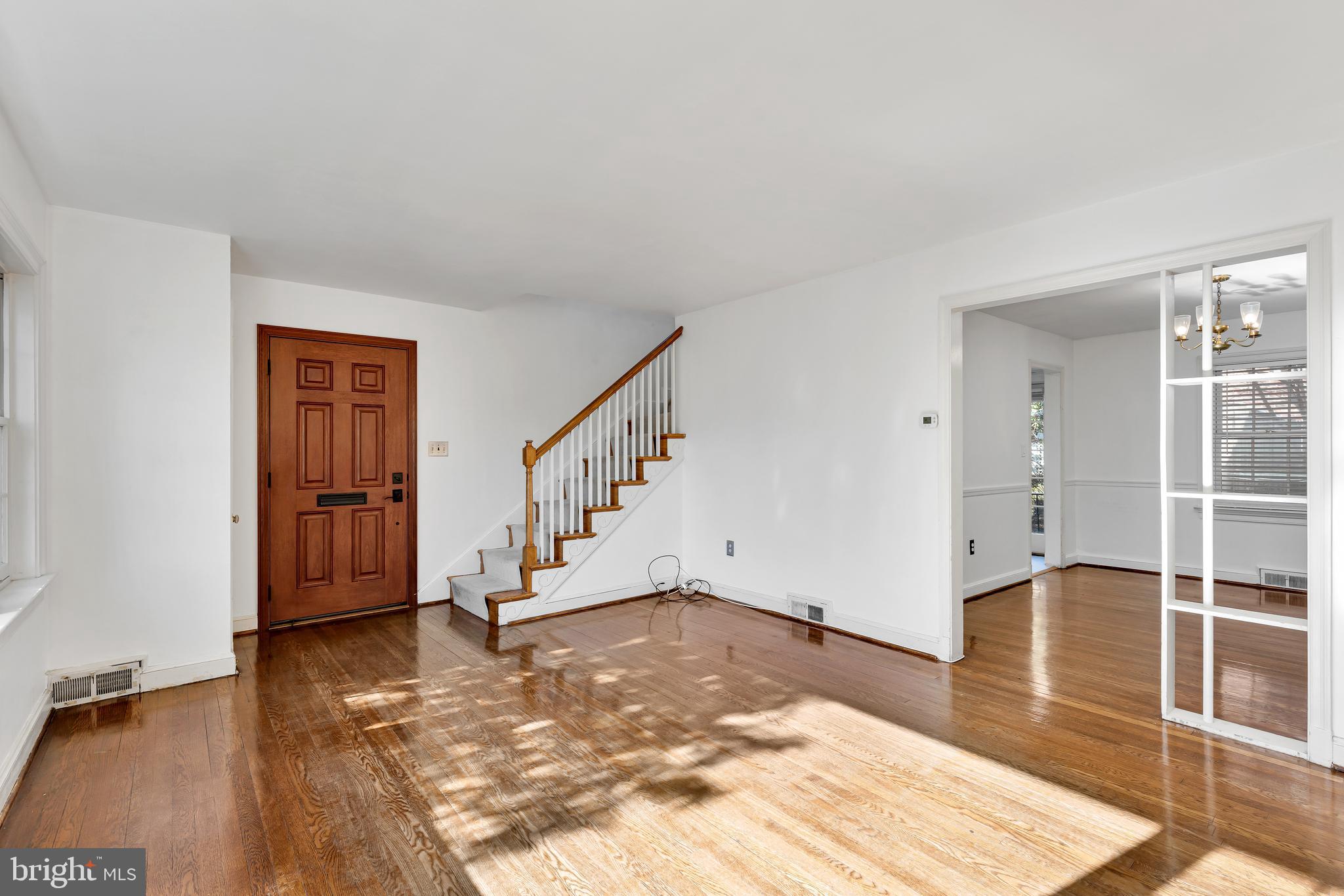 LEEWAY HEIGHTS - Residential Lease