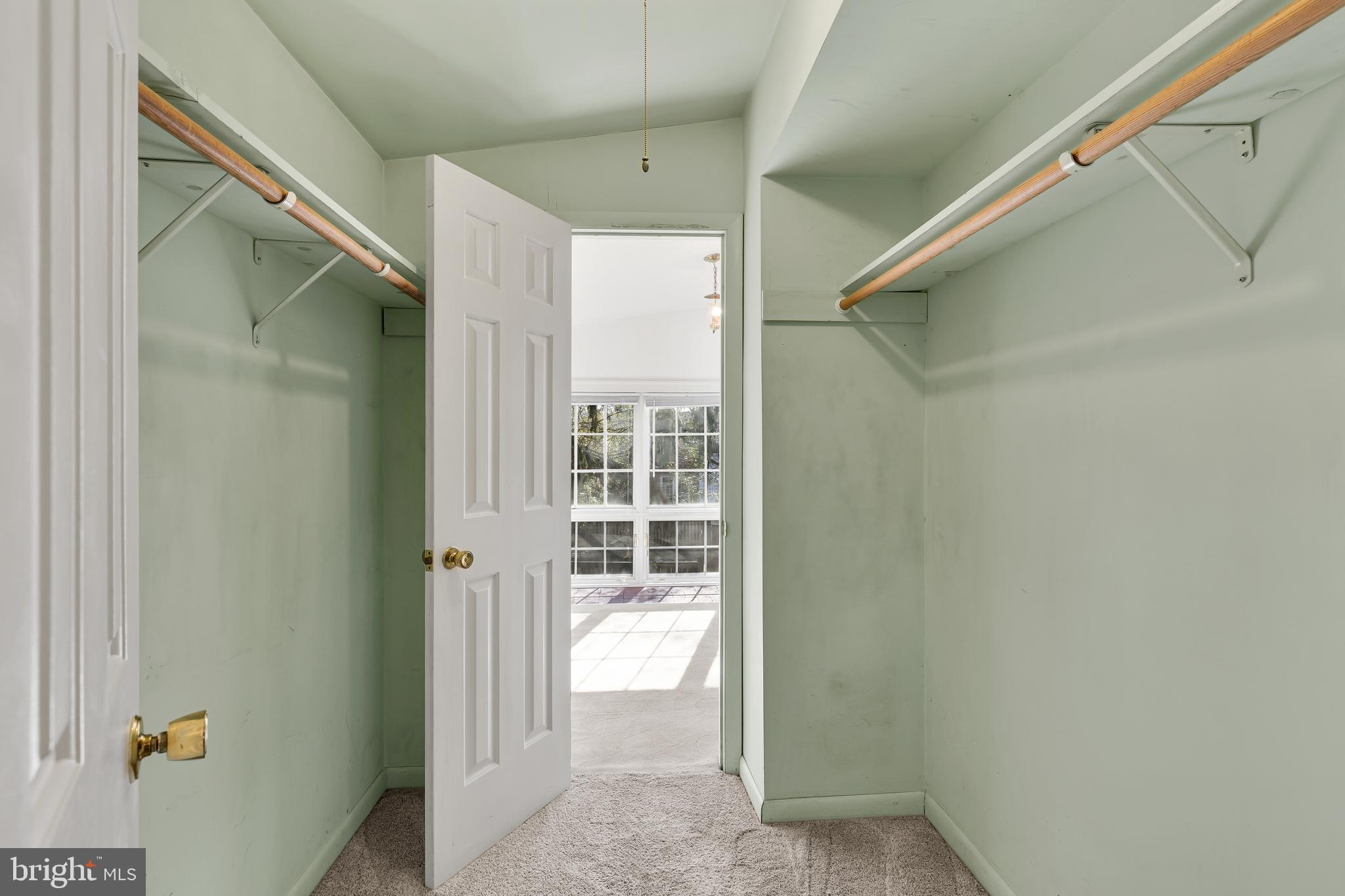 LEEWAY HEIGHTS - Residential Lease