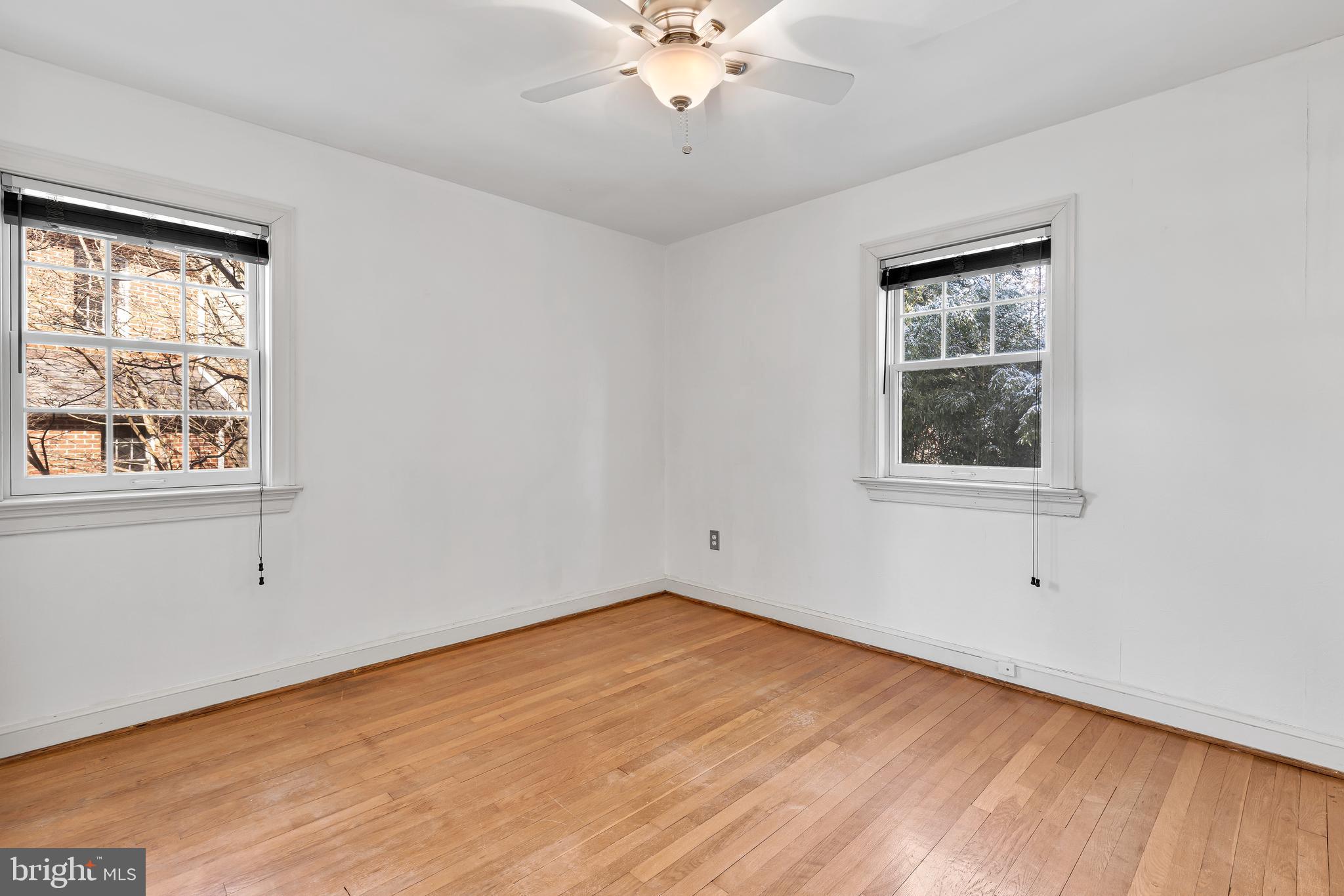 LEEWAY HEIGHTS - Residential Lease