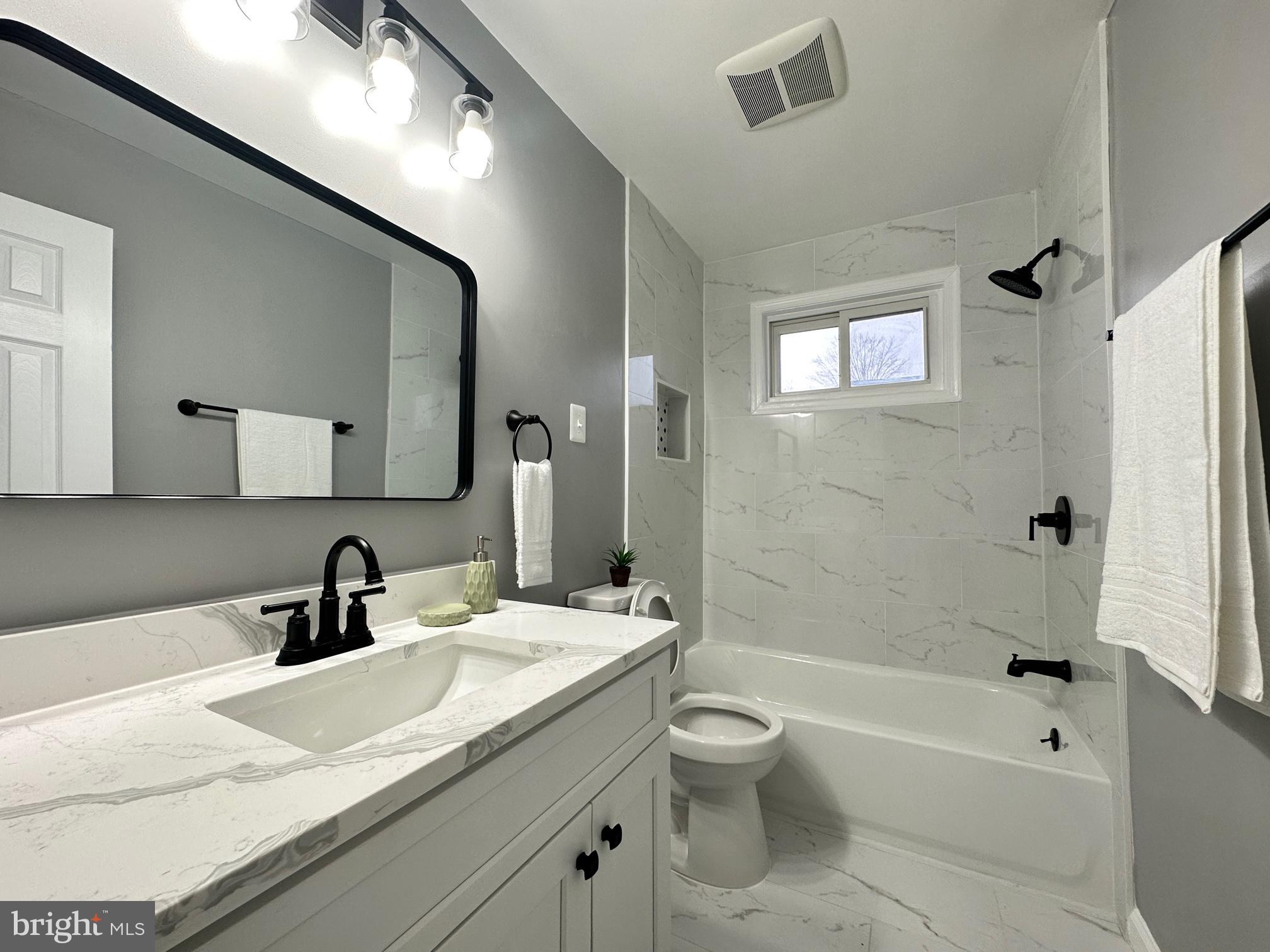 COOLRIDGE ACRES - Residential