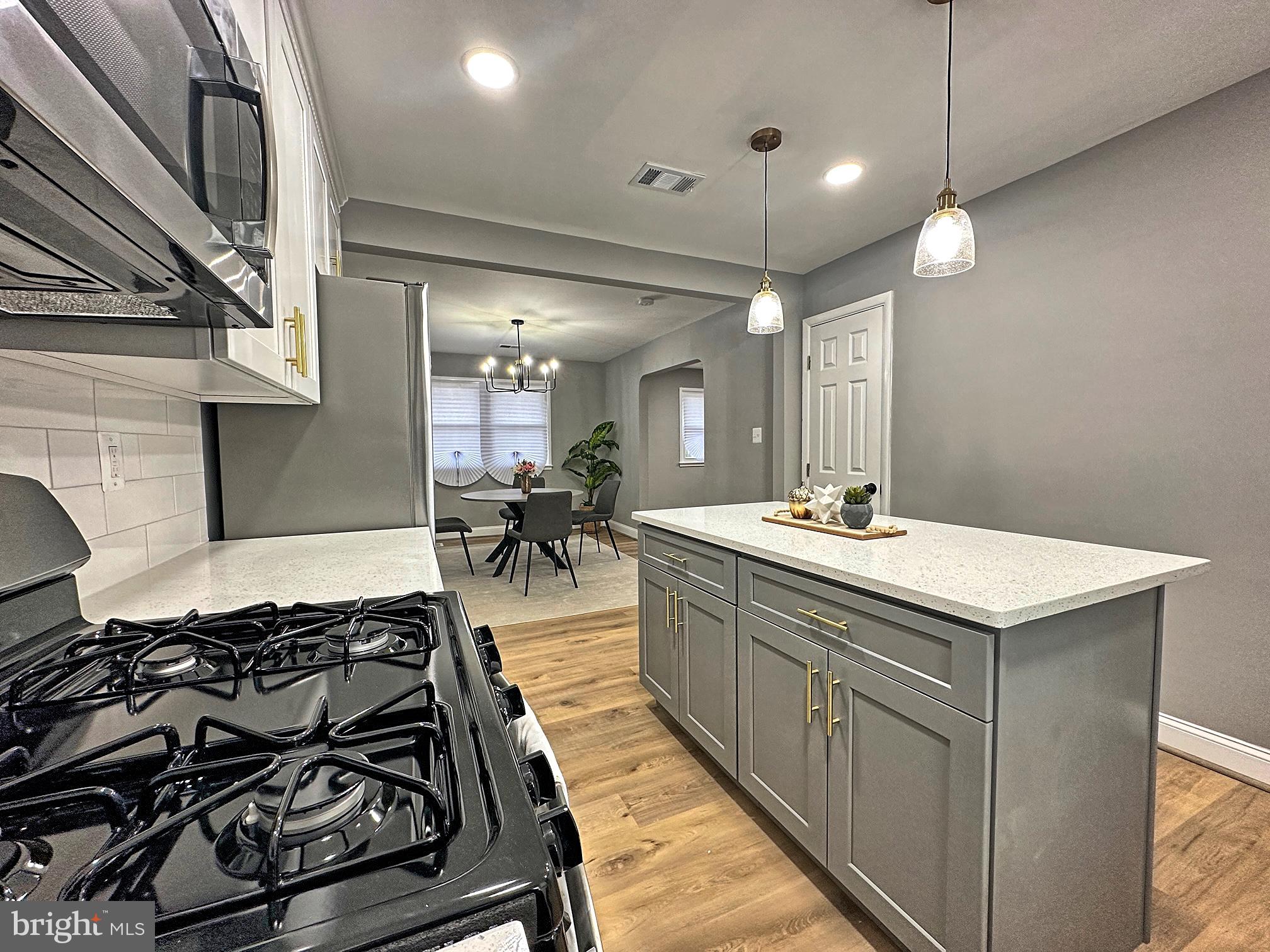 COOLRIDGE ACRES - Residential