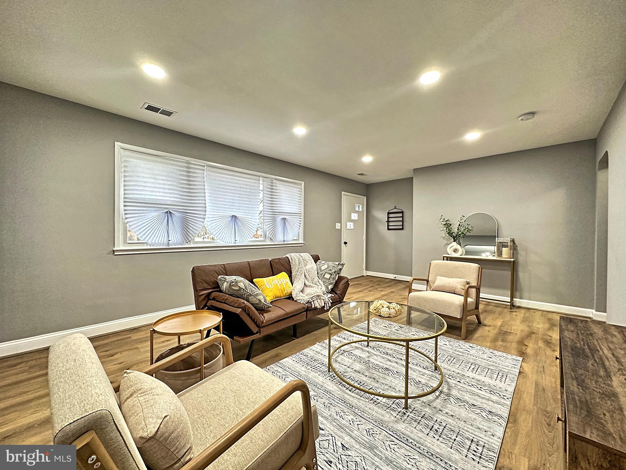 COOLRIDGE ACRES - Residential