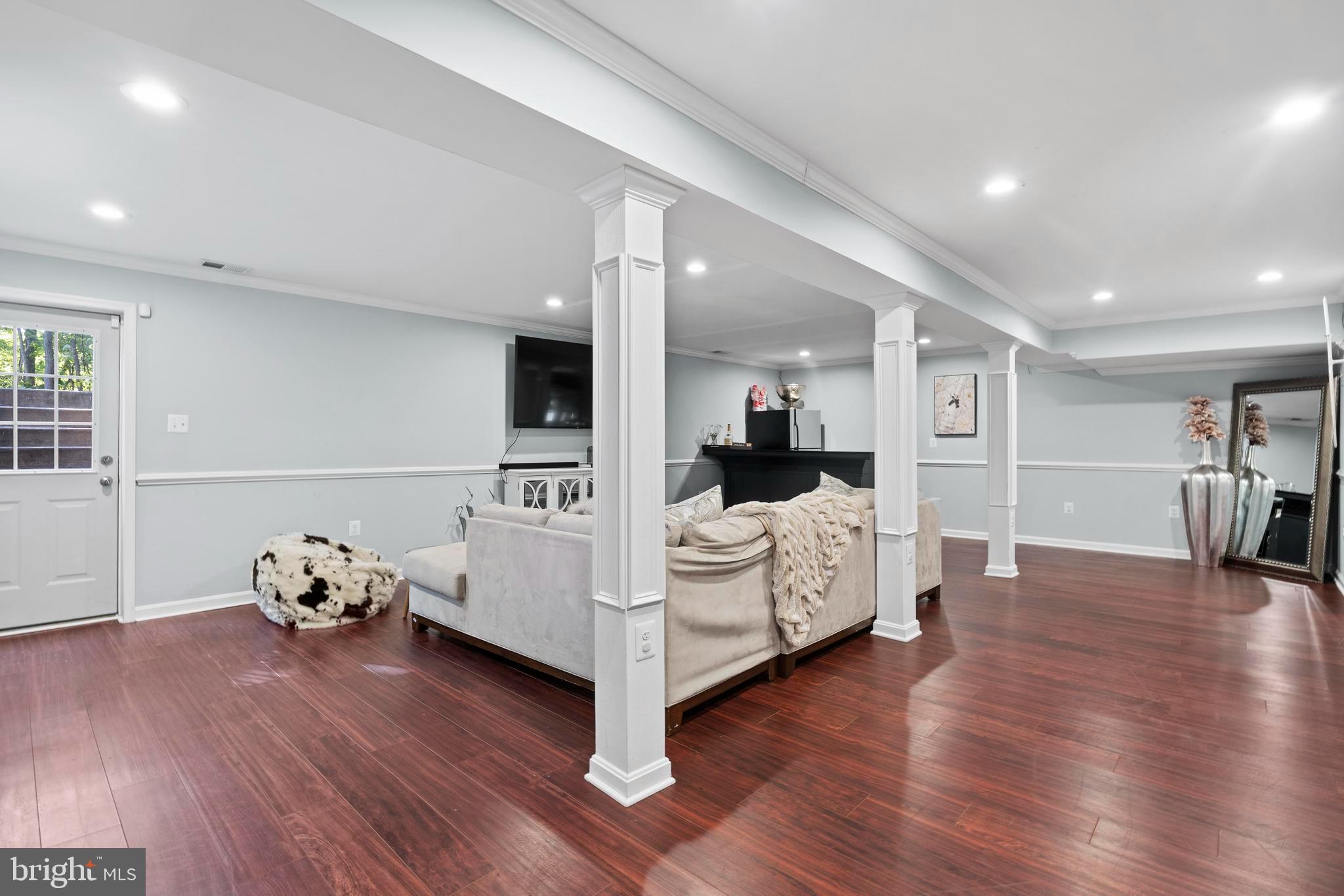 TANYARD SPRINGS - Residential
