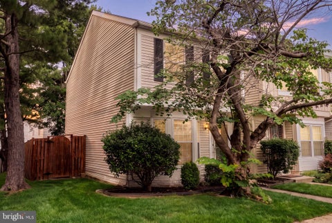 Photo of 7001 Old Brentford Road, ALEXANDRIA, VA 22310 (MLS # VAFX2336538)