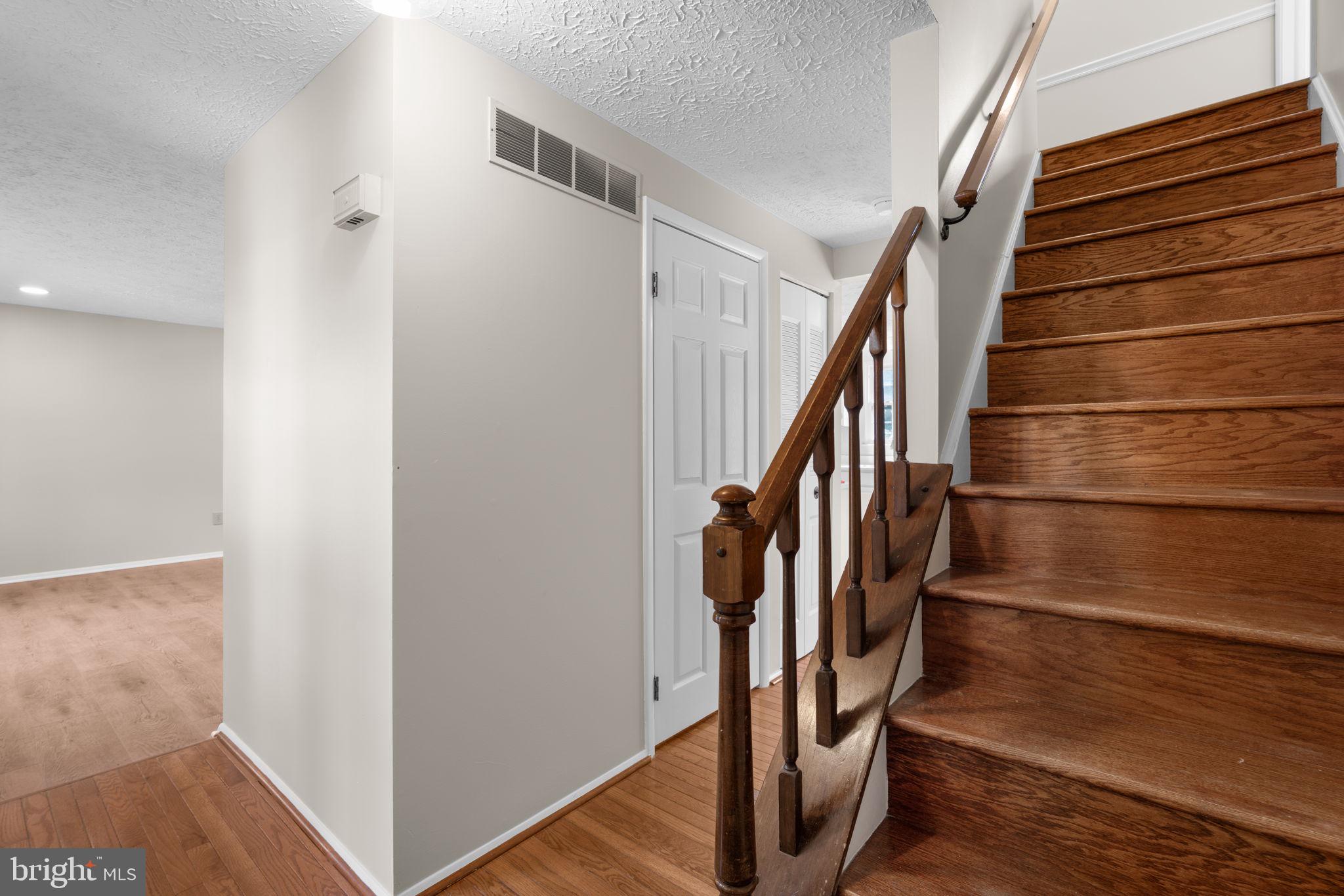 6 GUNNERFIELD COURT