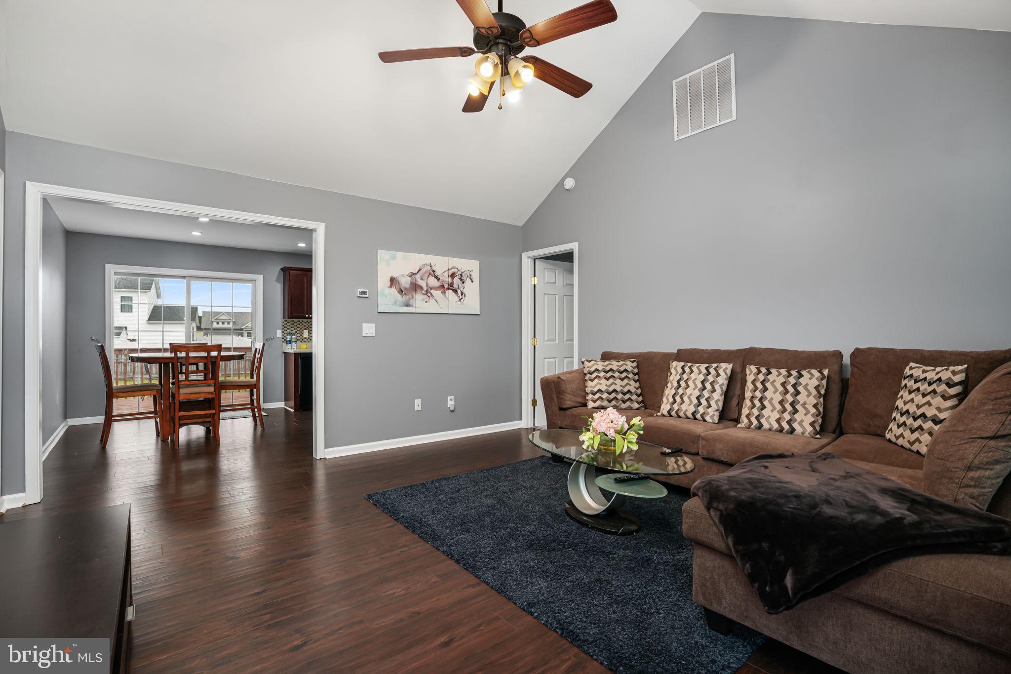 WOODLAND MANOR - Residential