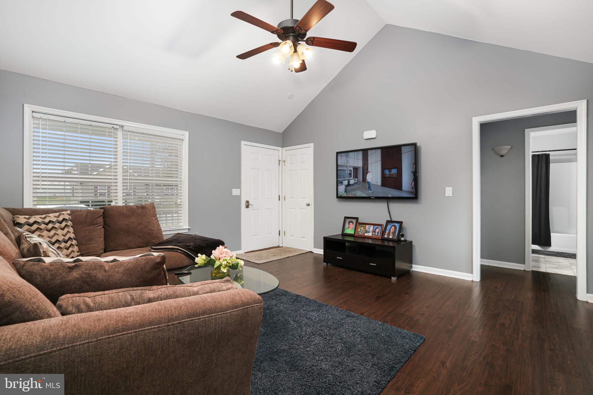 WOODLAND MANOR - Residential