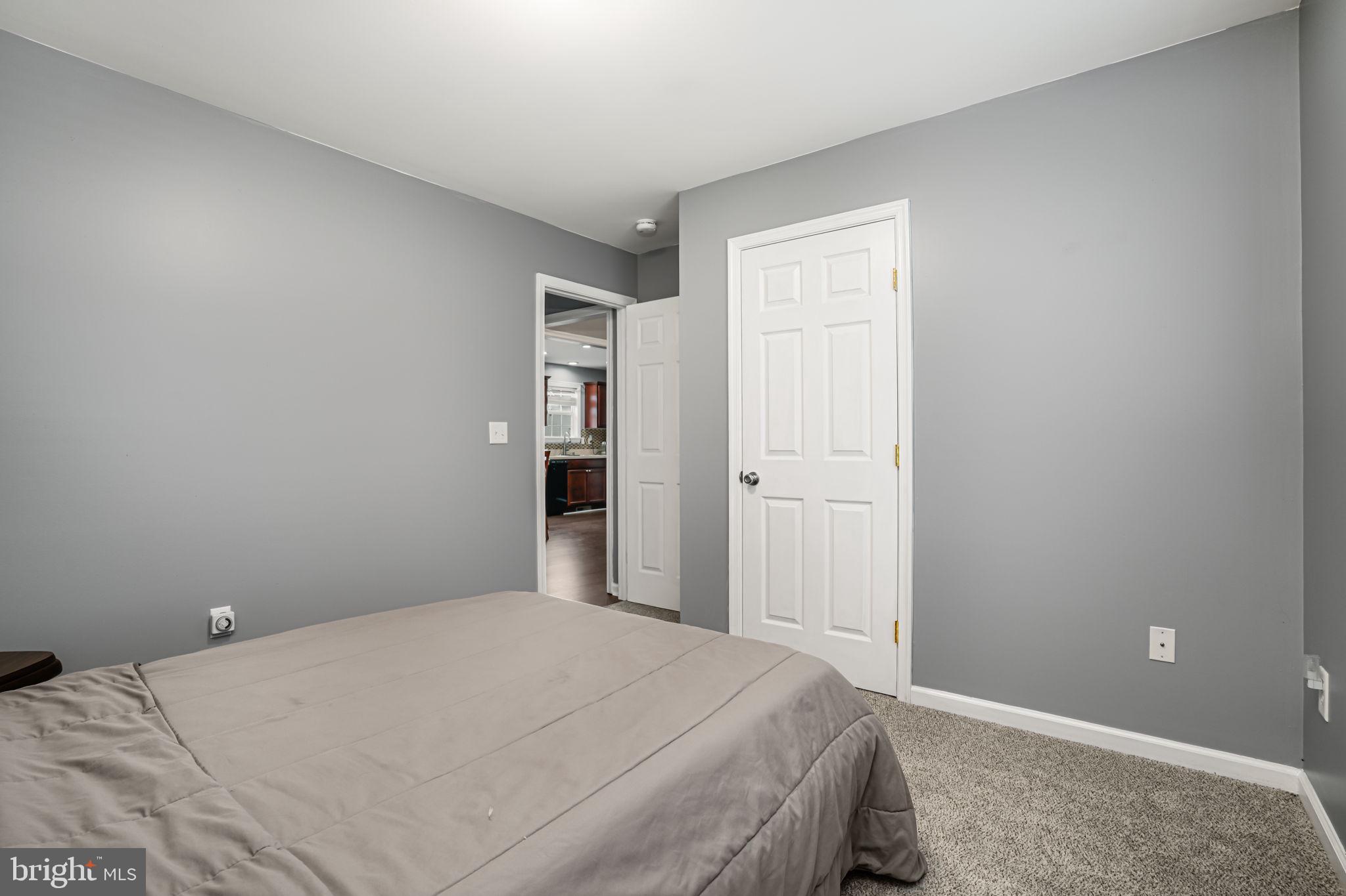 WOODLAND MANOR - Residential