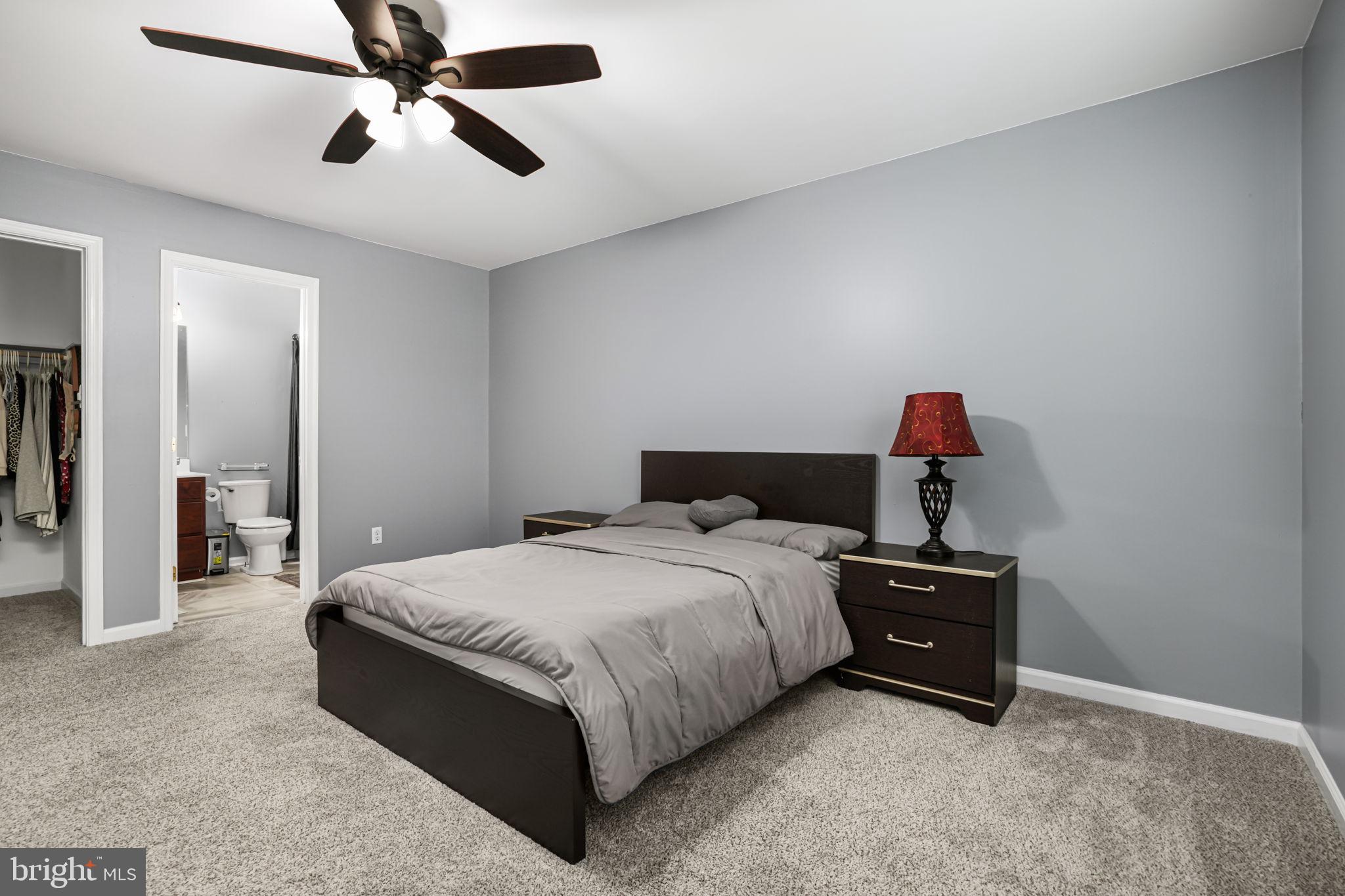 WOODLAND MANOR - Residential