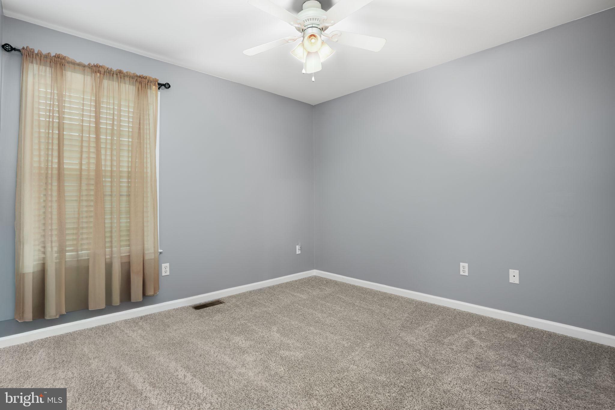 WOODLAND MANOR - Residential